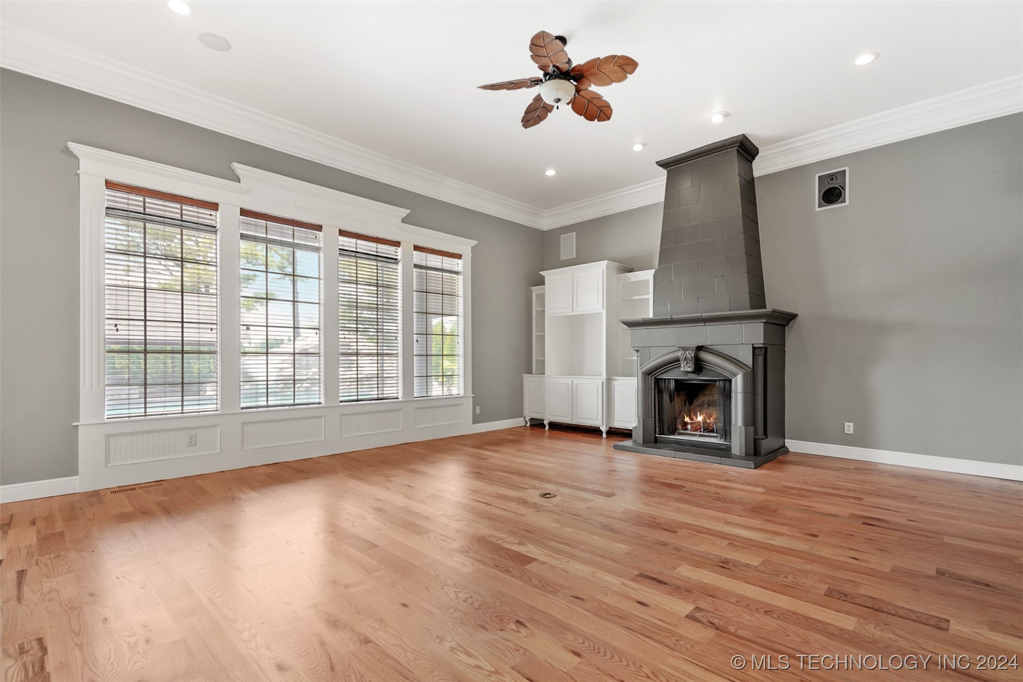 11318 S College Avenue Property Photo 15