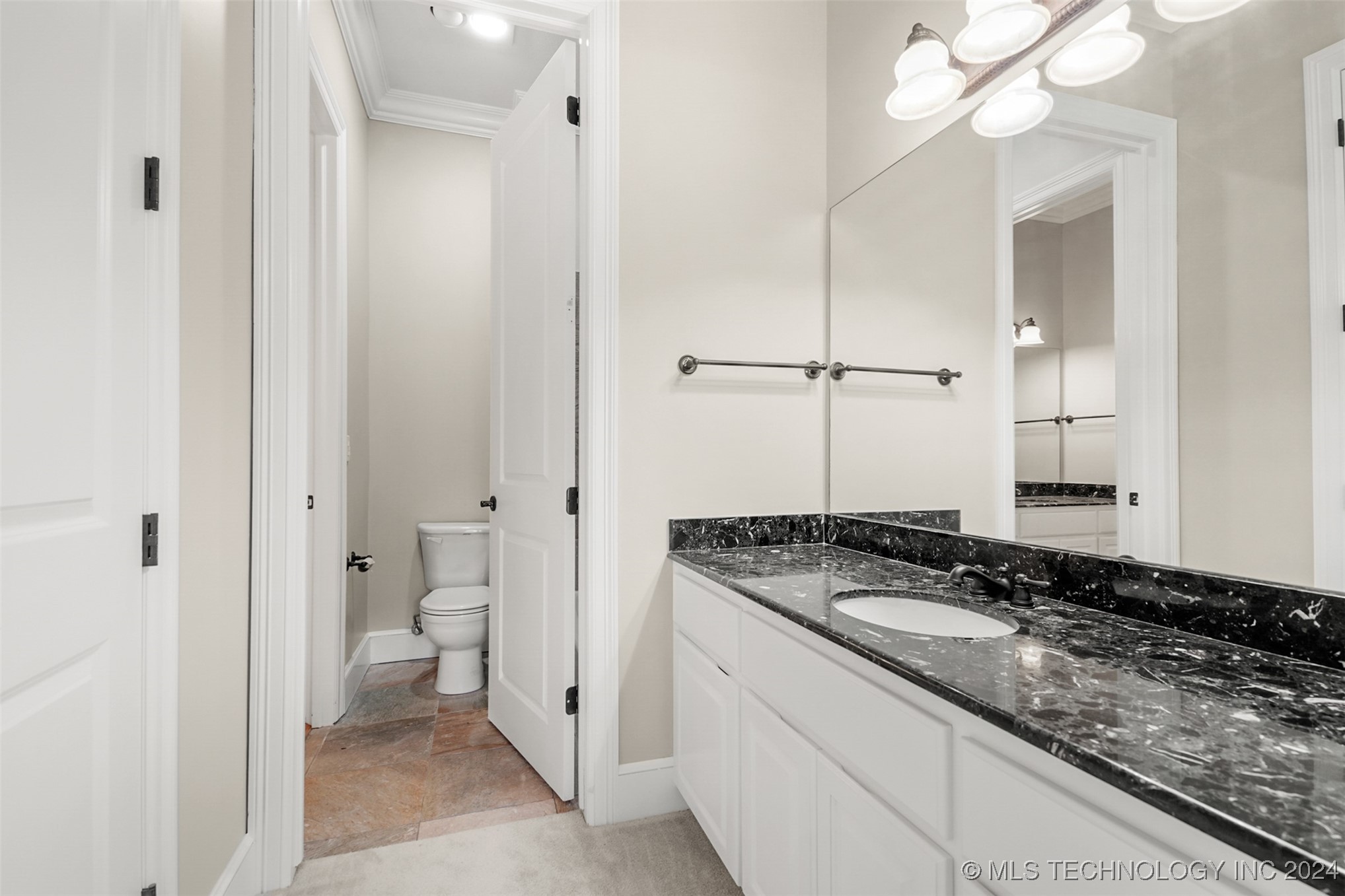 11318 S College Avenue Property Photo 34