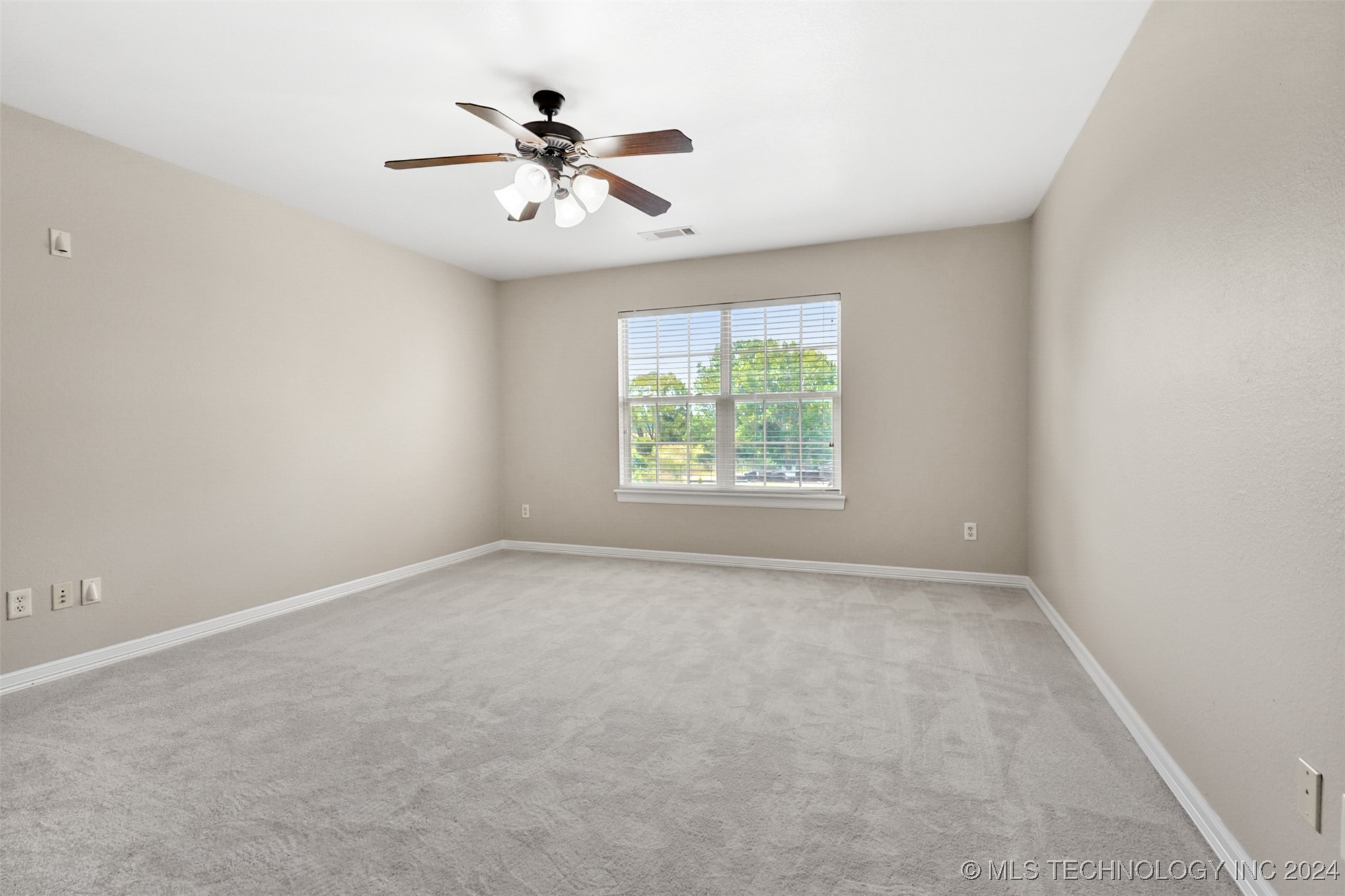 11318 S College Avenue Property Photo 44