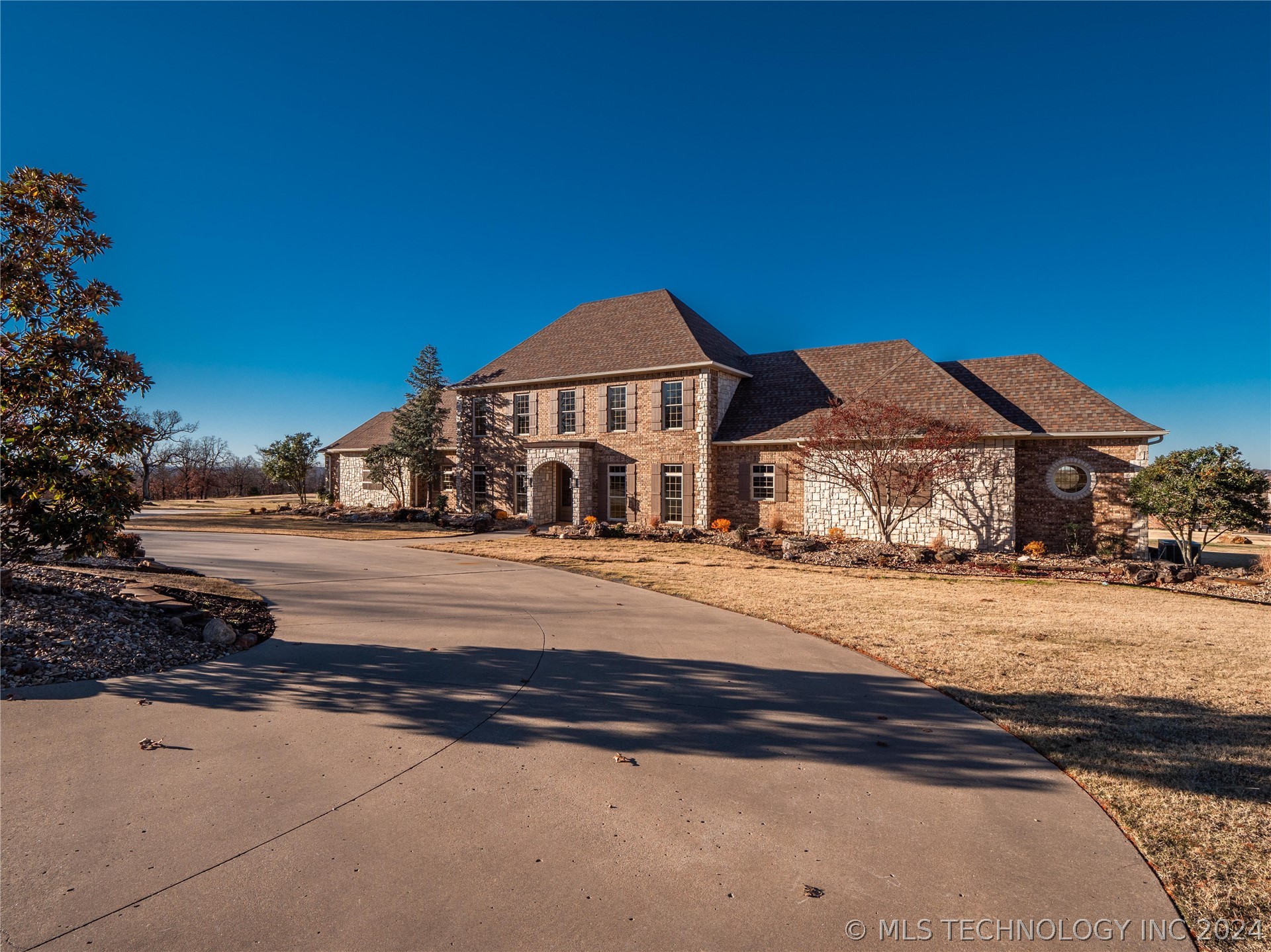 5 Karen Property Photo 2