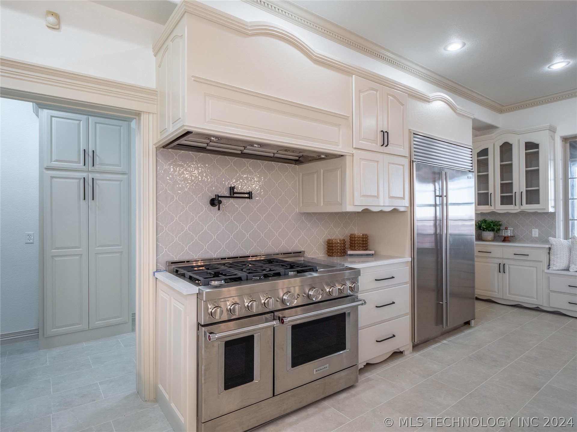 5 Karen Property Photo 18