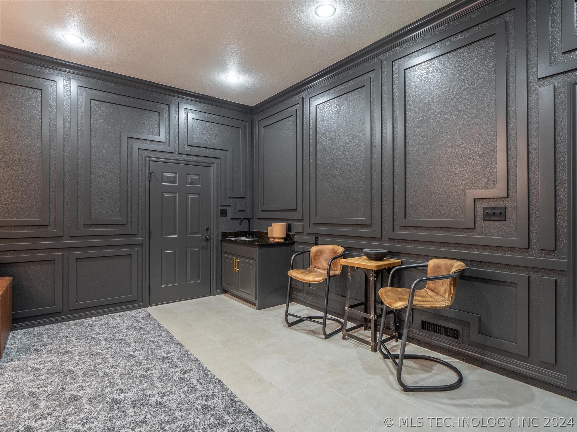5 Karen Property Photo 26