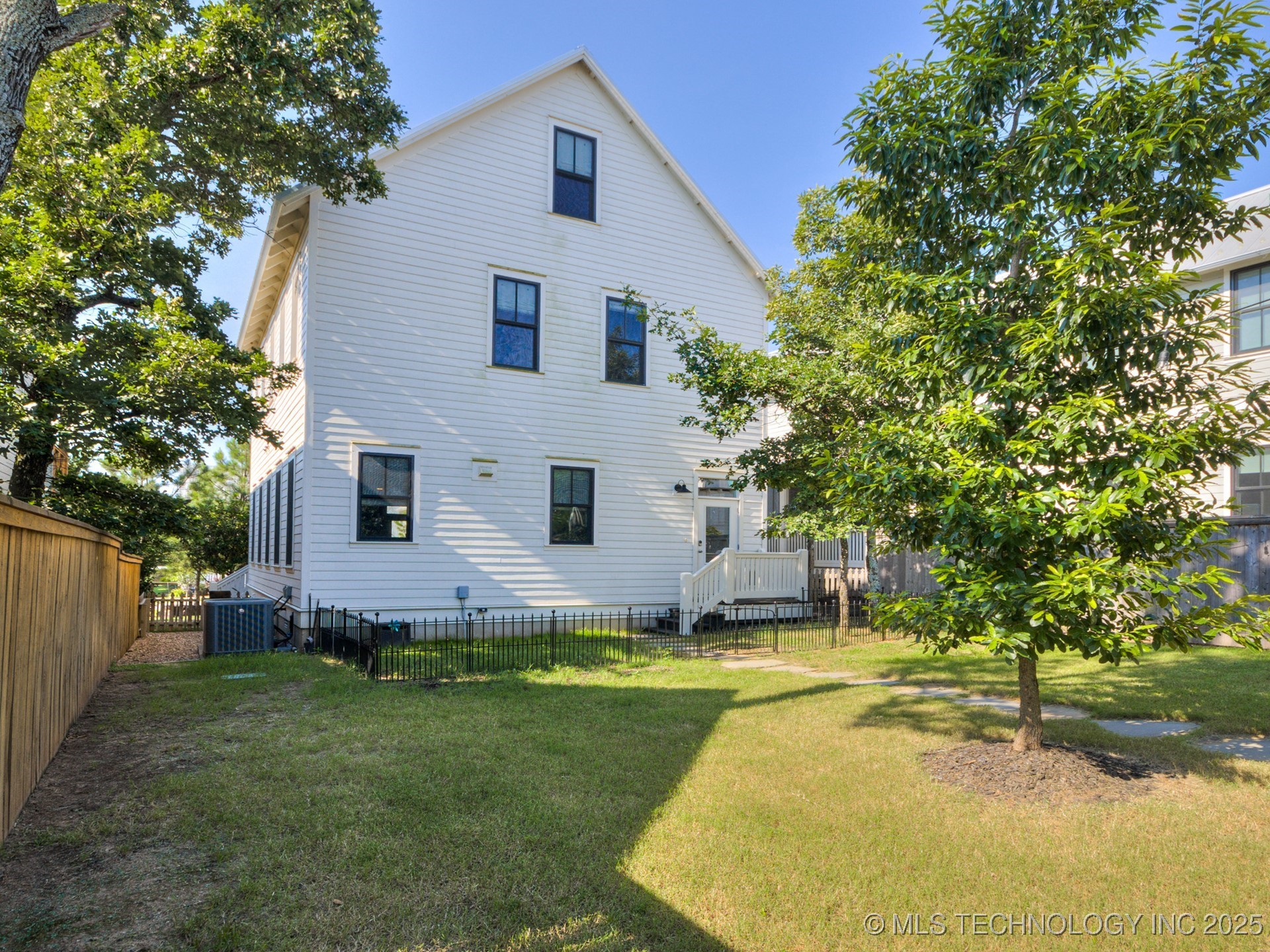 75 Lower Green Way Property Photo 39