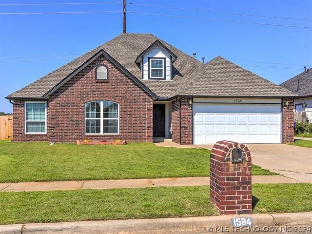 1524 S Narcissus Place Property Photo 1