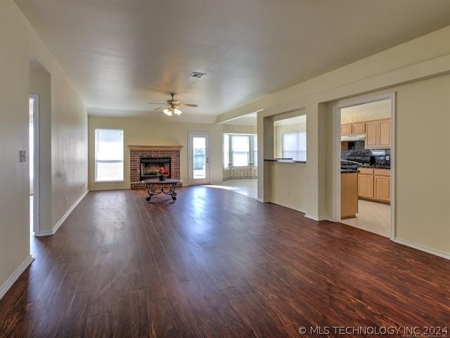 1524 S Narcissus Place Property Photo 2