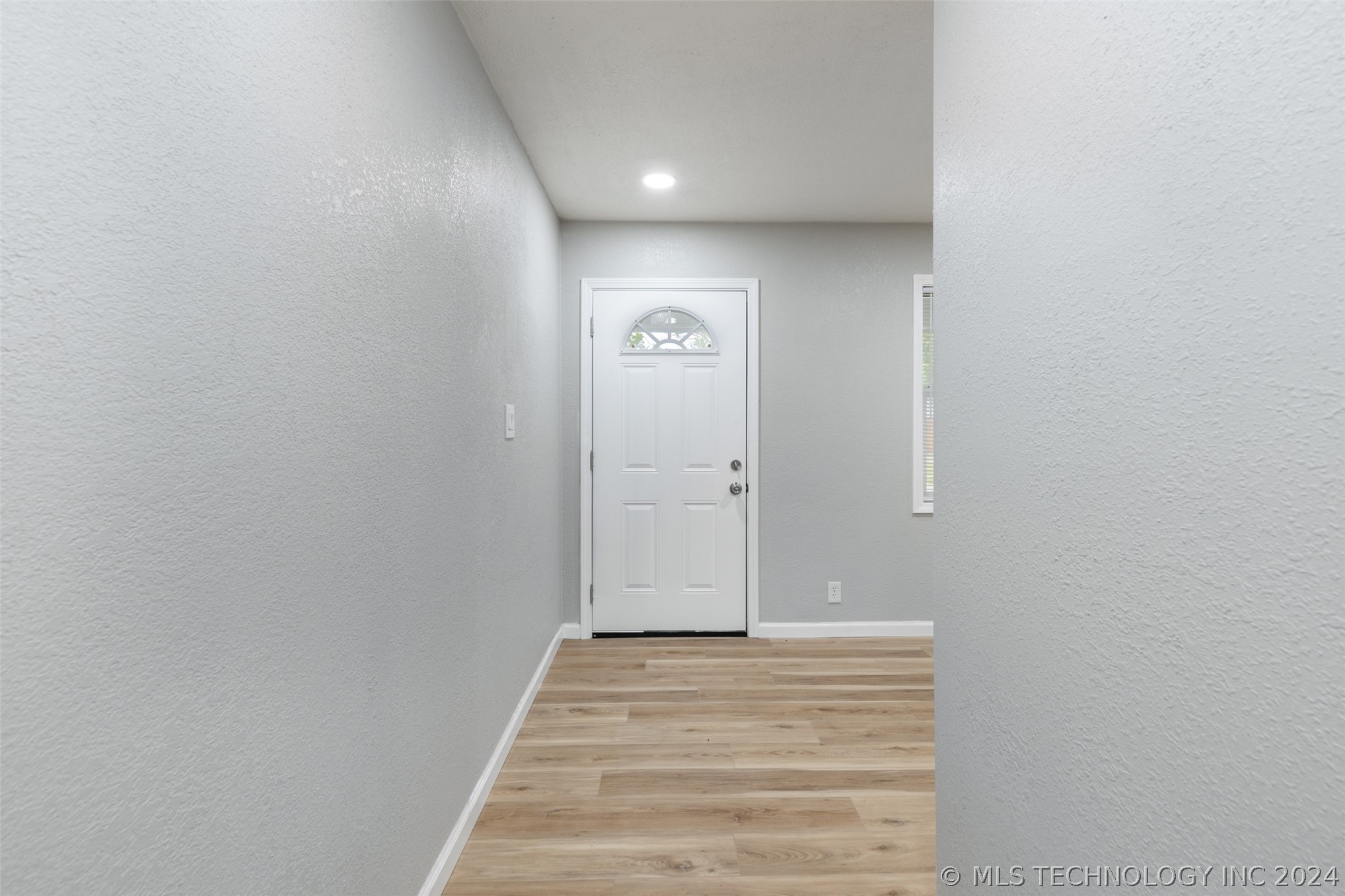 3859 S 88th East Avenue Property Photo 3