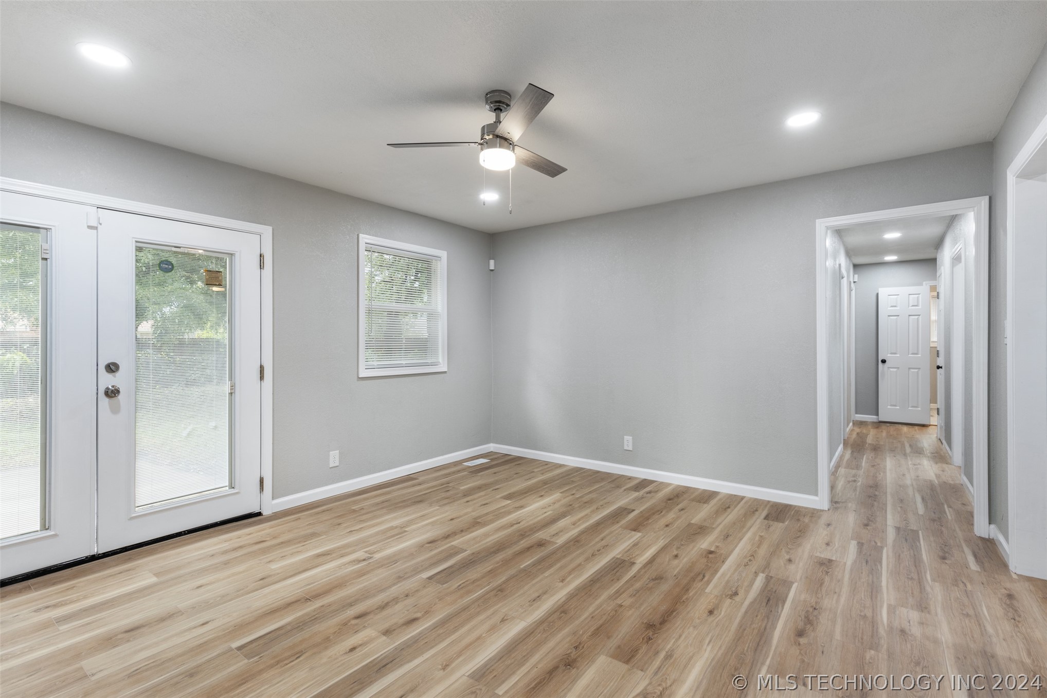 3859 S 88th East Avenue Property Photo 11