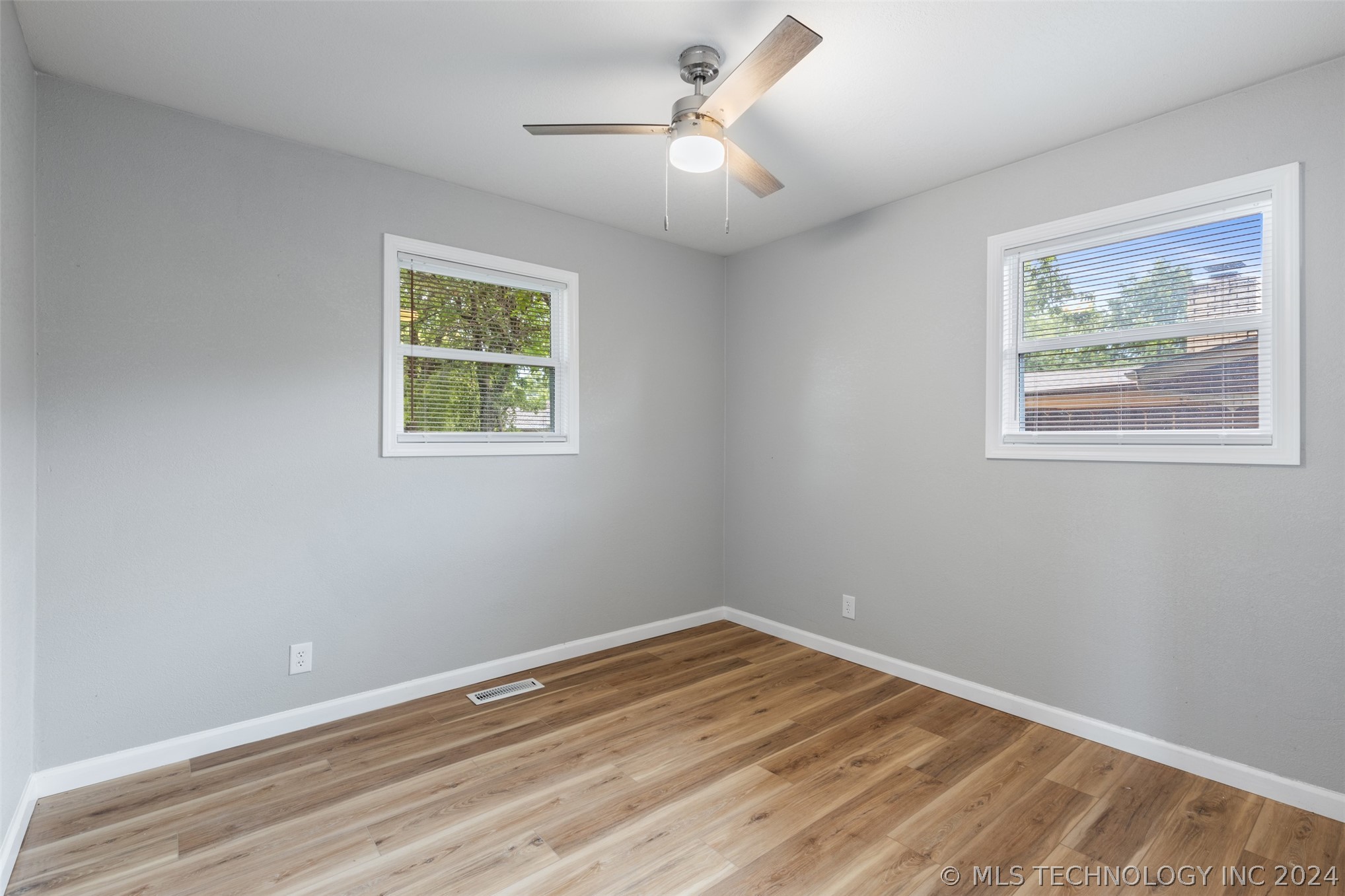 3859 S 88th East Avenue Property Photo 14