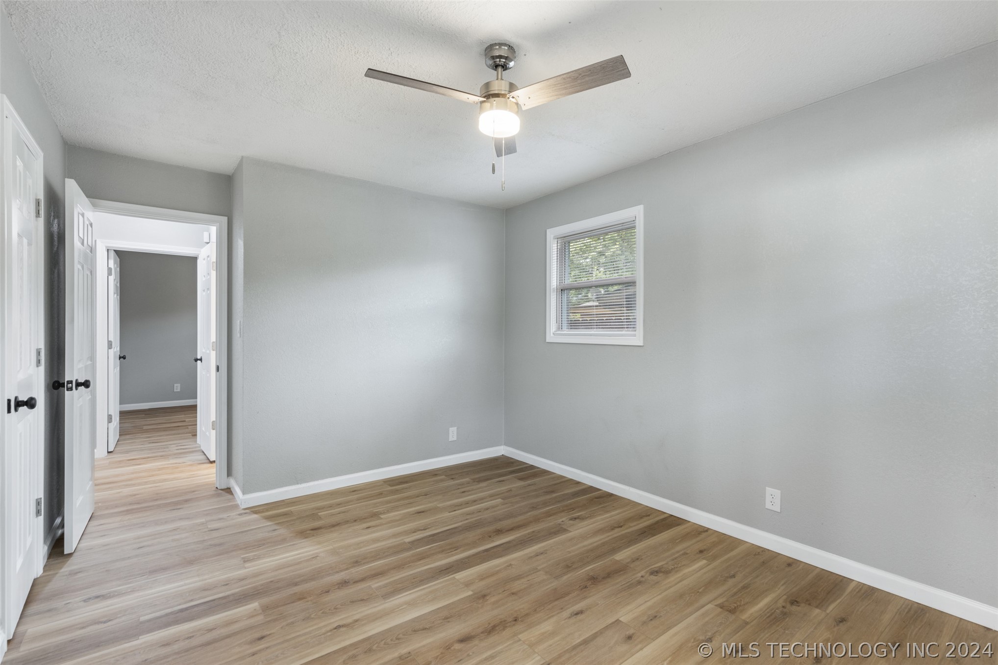 3859 S 88th East Avenue Property Photo 17