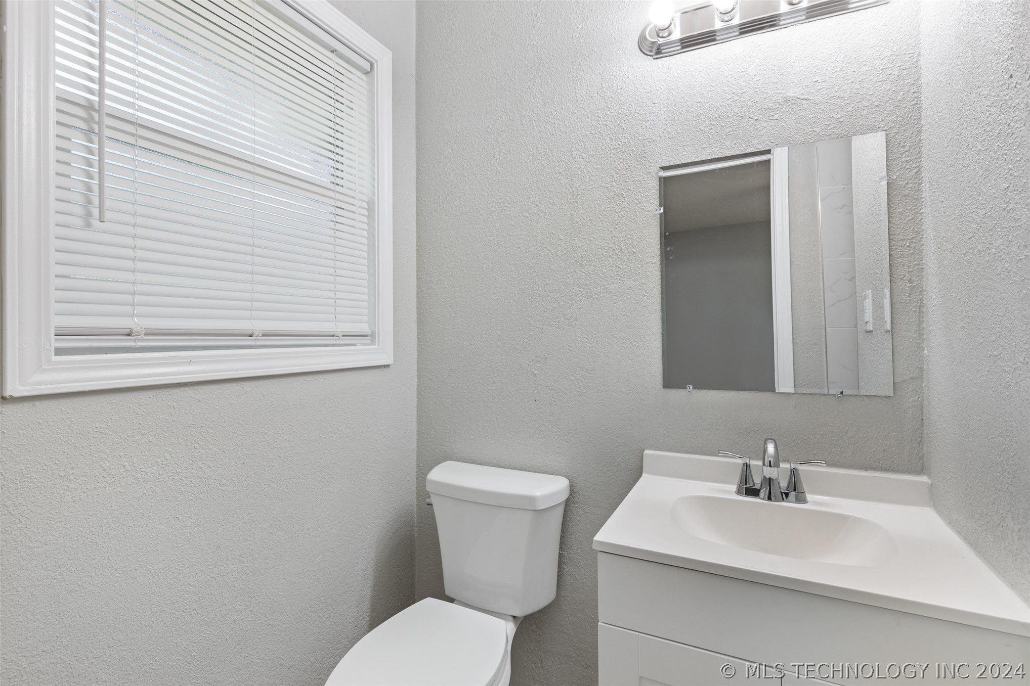 3859 S 88th East Avenue Property Photo 19