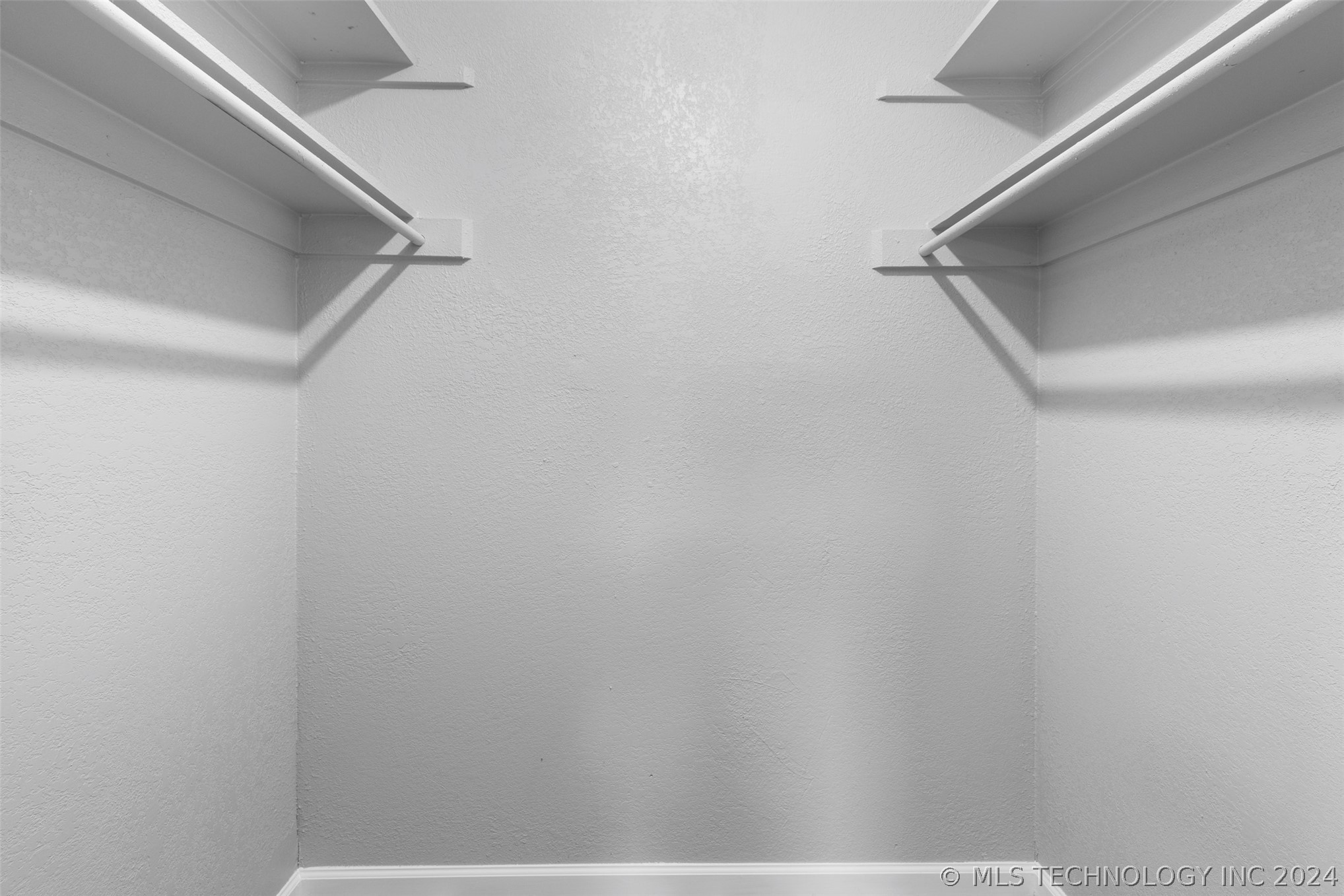 3859 S 88th East Avenue Property Photo 20