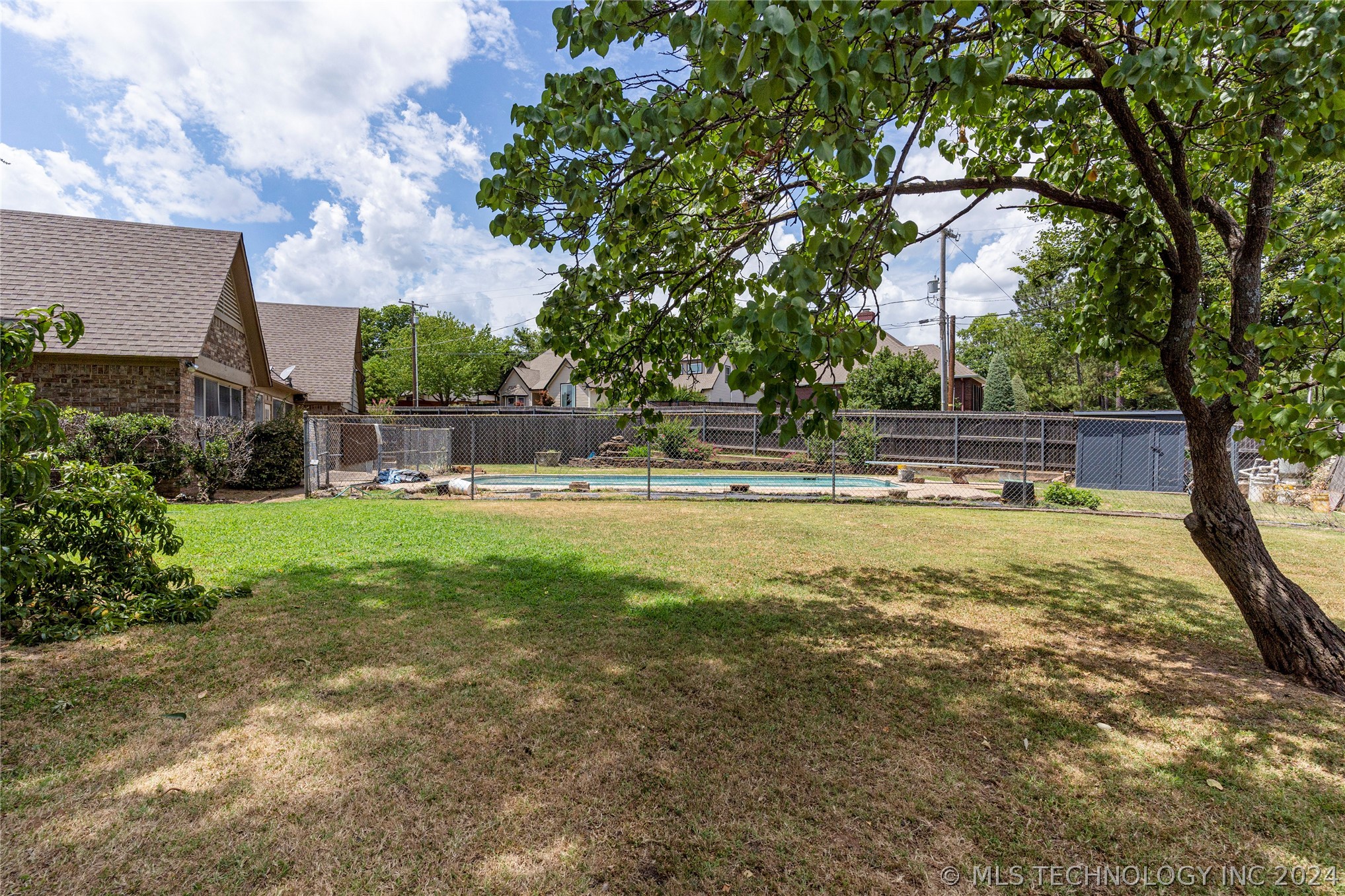 4717 S Atlanta Place Property Photo 31