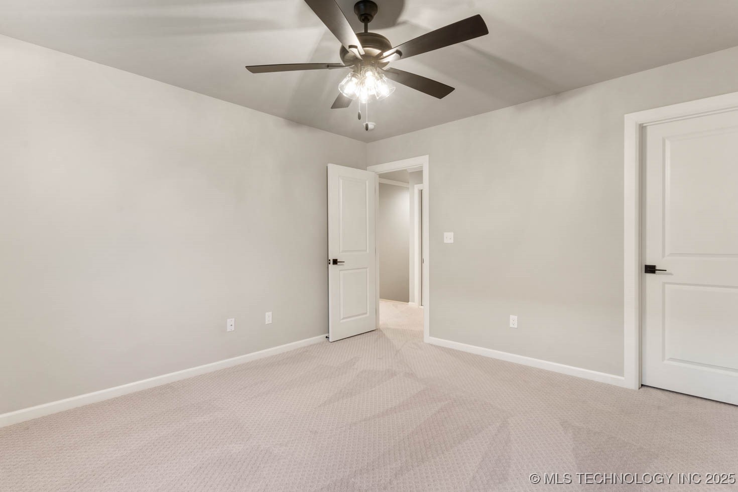 14257 S Delaware Place S Property Photo 54