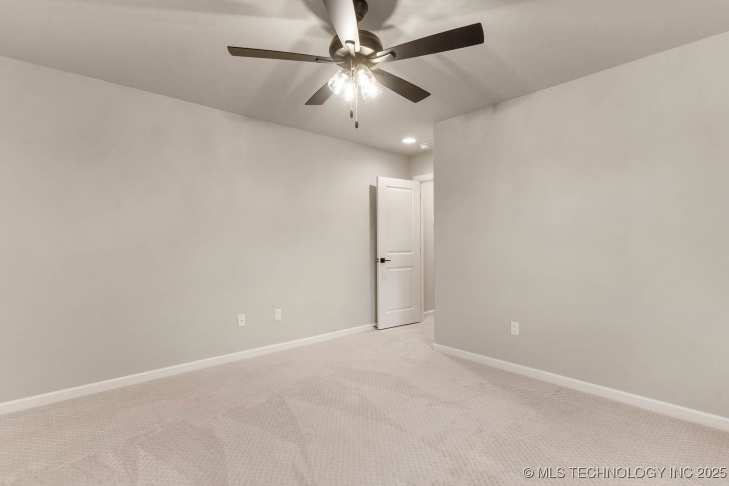 14257 S Delaware Place S Property Photo 59