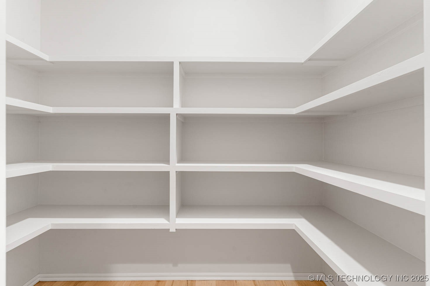 14125 S Evanston Avenue Property Photo 18