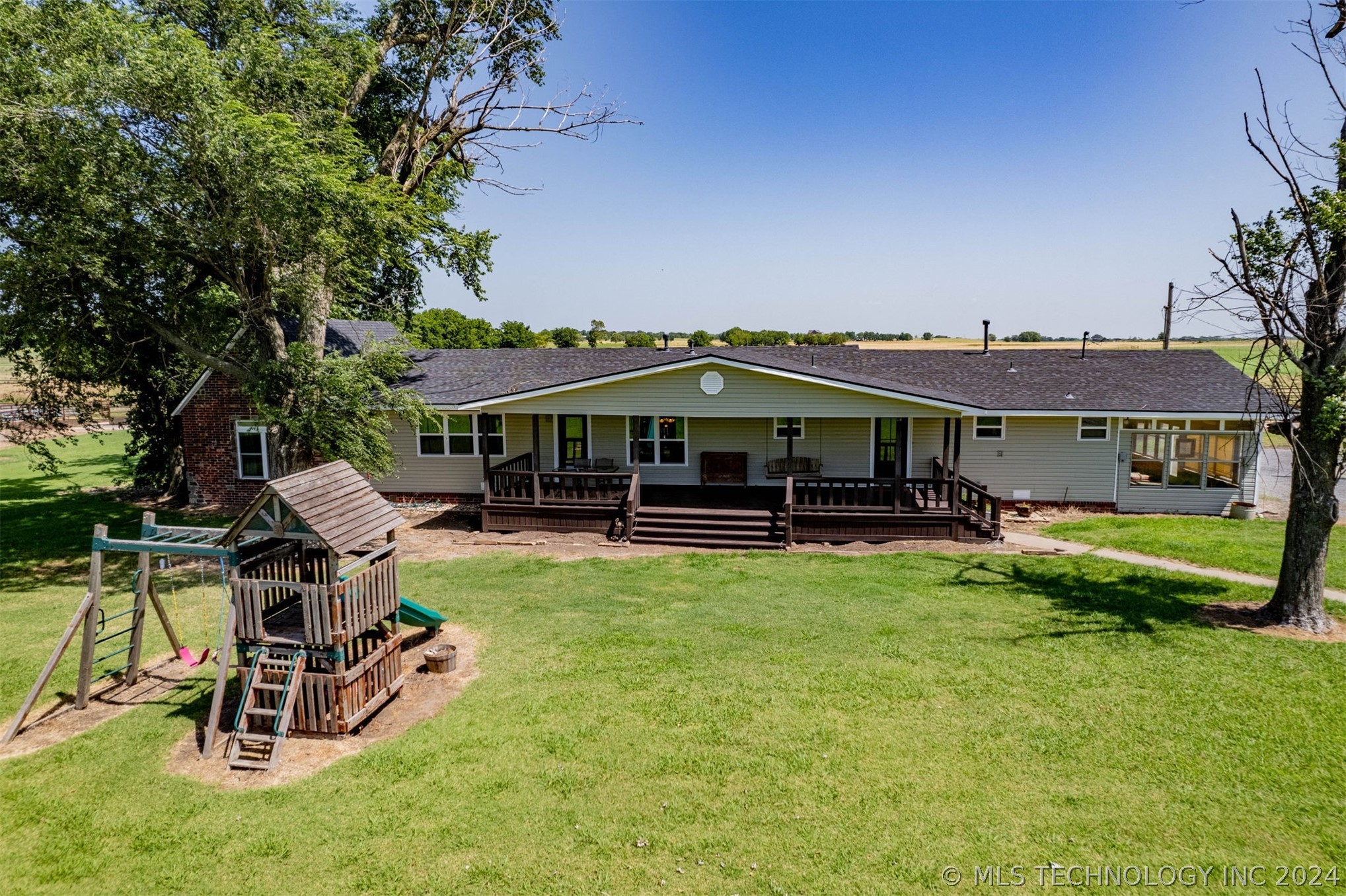 26315 E 680 Road Property Photo 1