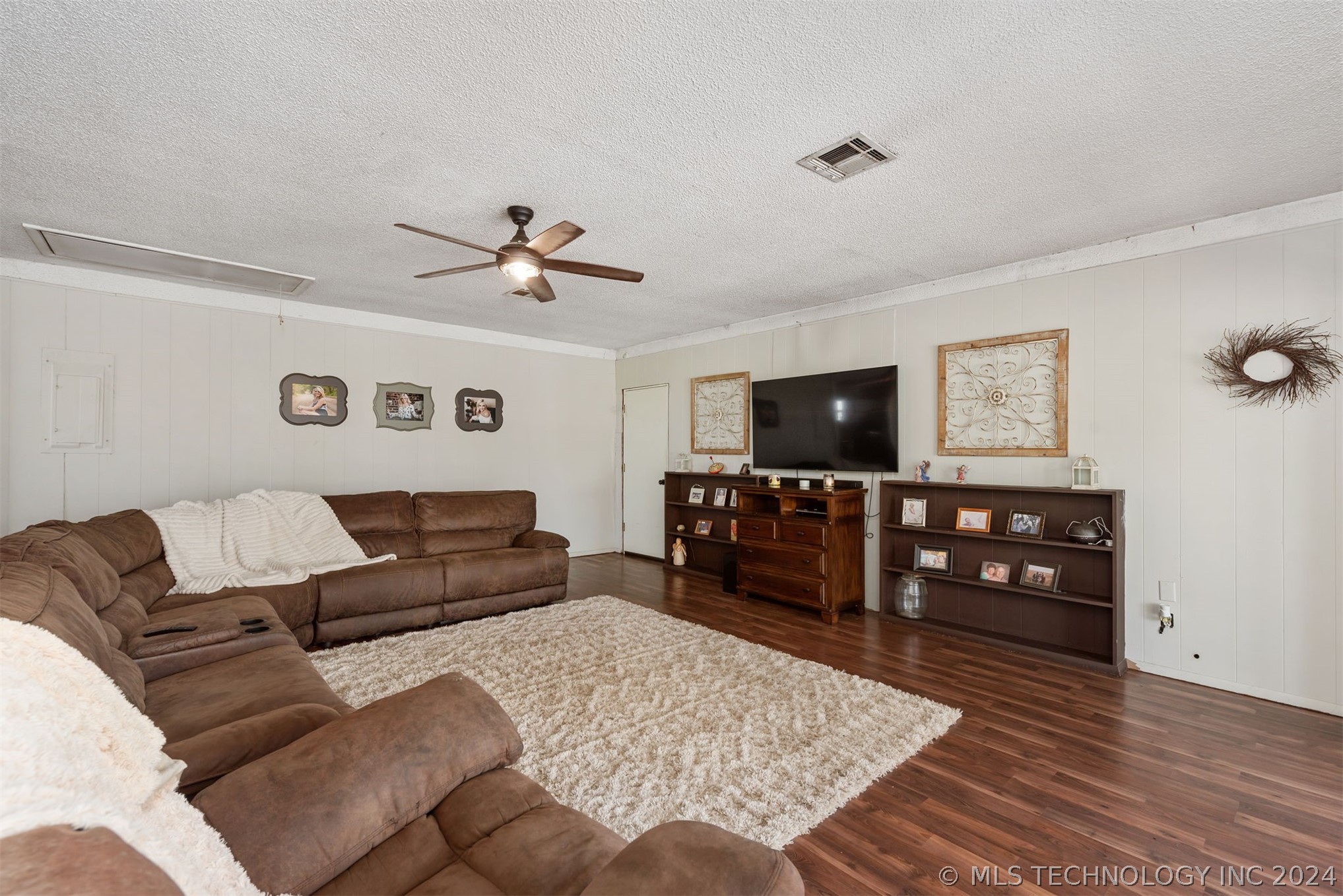 26315 E 680 Road Property Photo 16