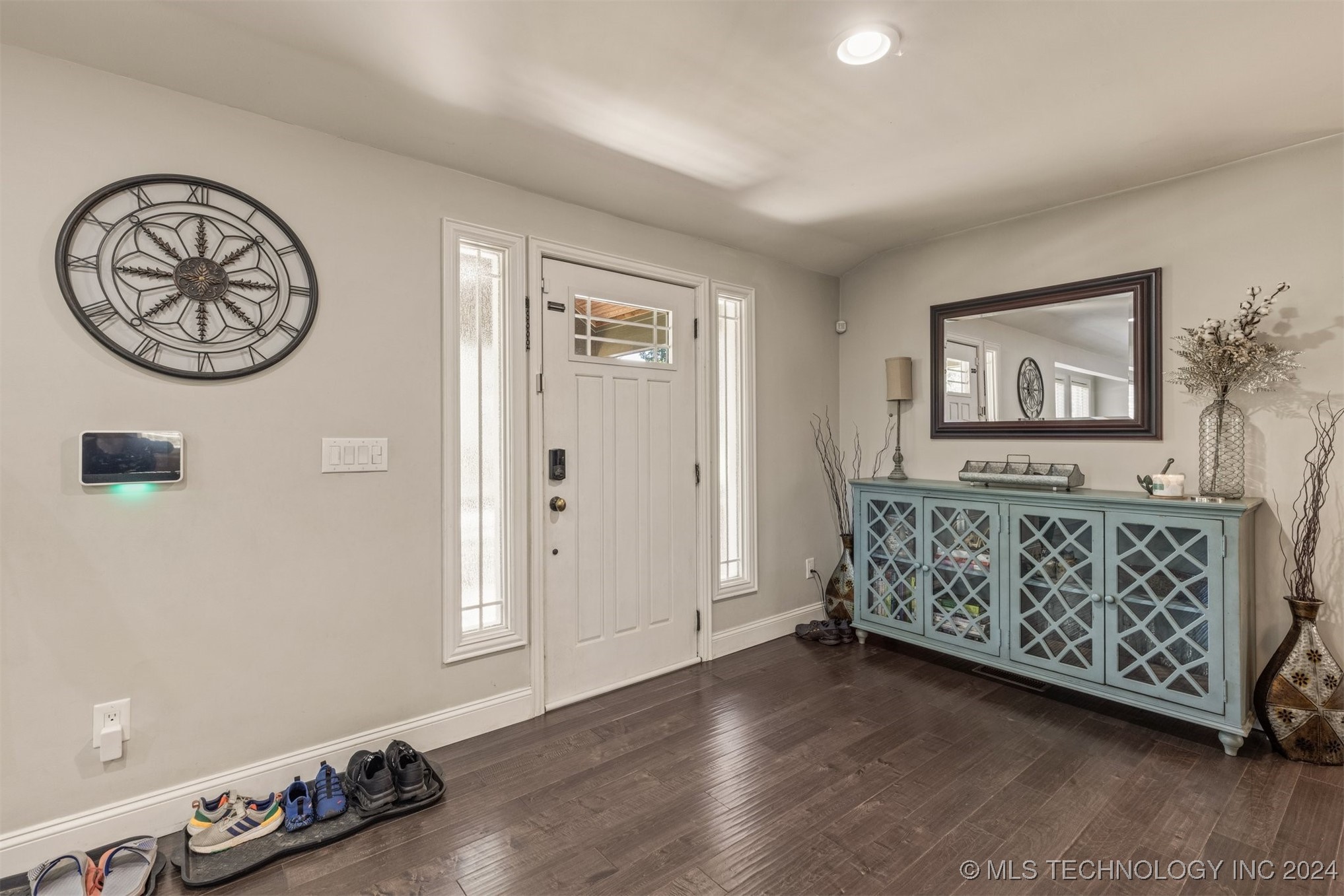 807 Bayshore Drive Property Photo 6