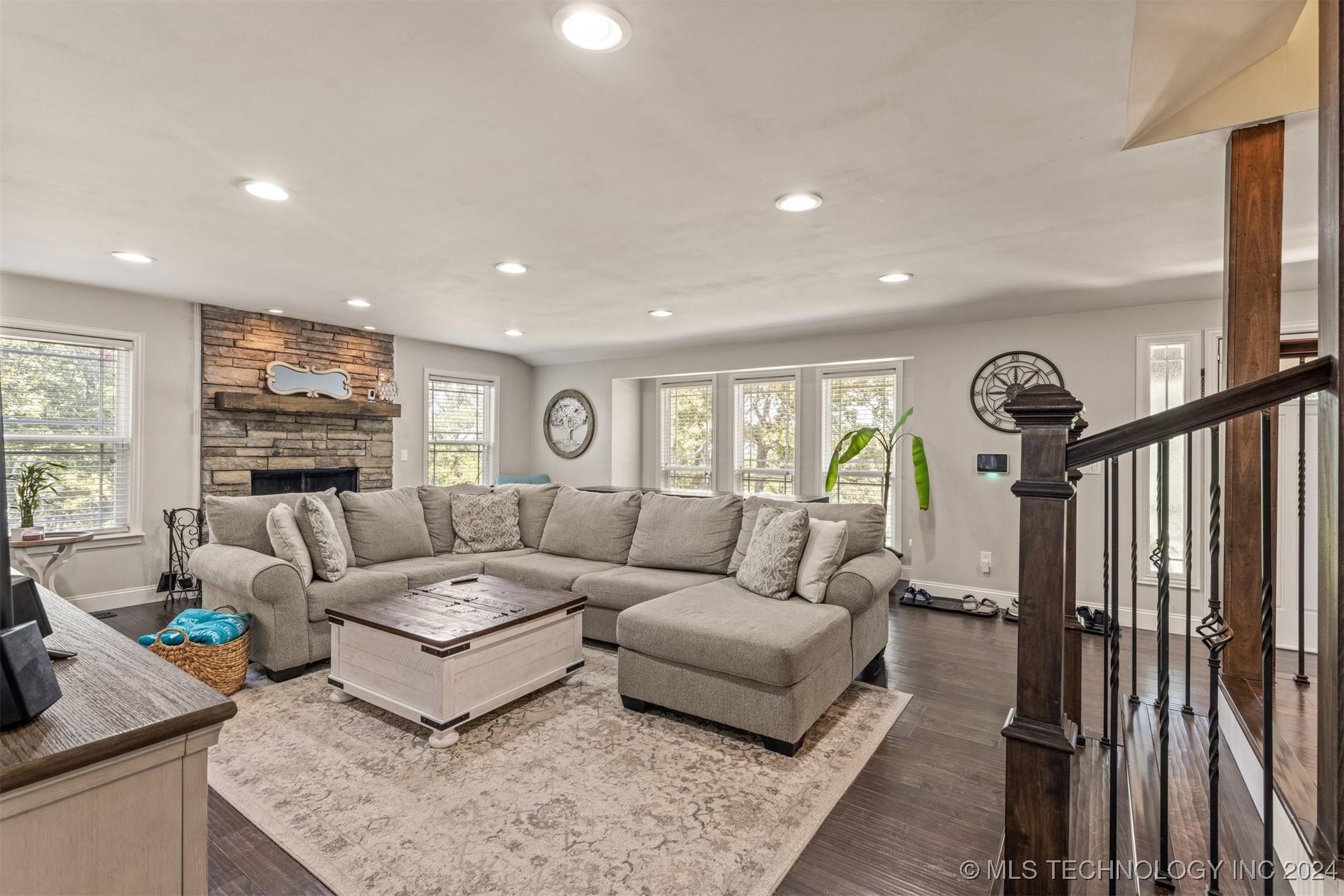 807 Bayshore Drive Property Photo 8