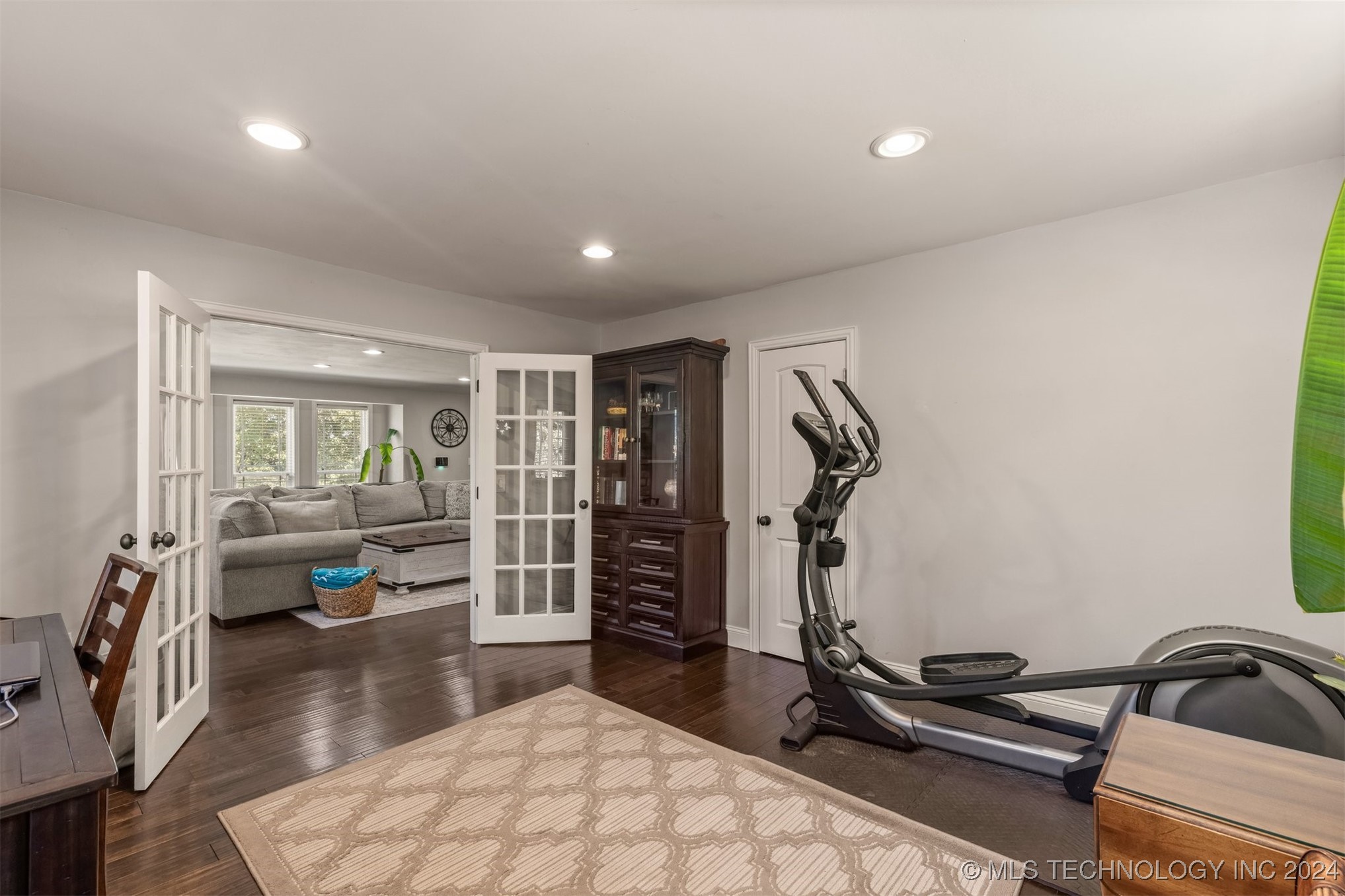 807 Bayshore Drive Property Photo 11