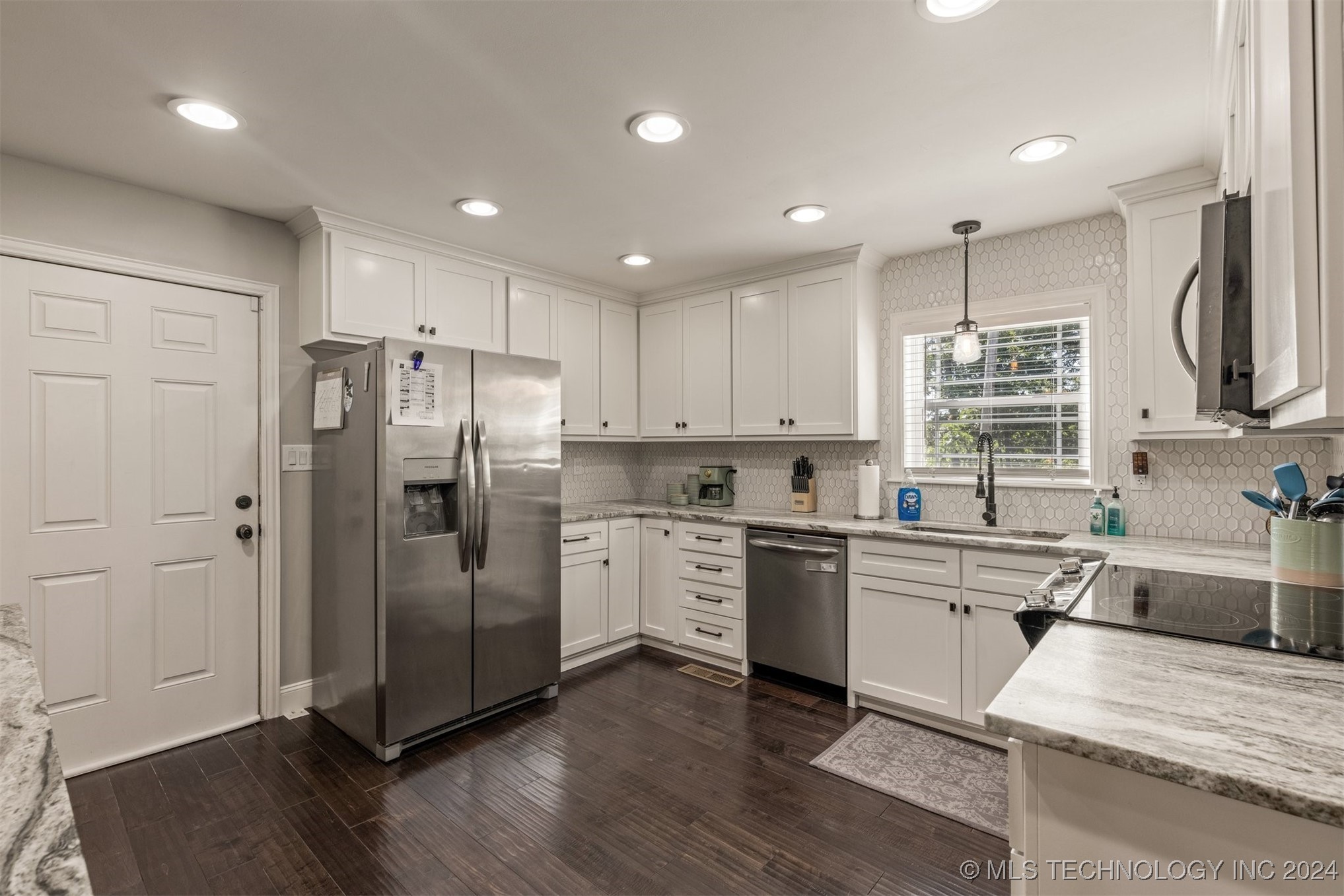 807 Bayshore Drive Property Photo 15