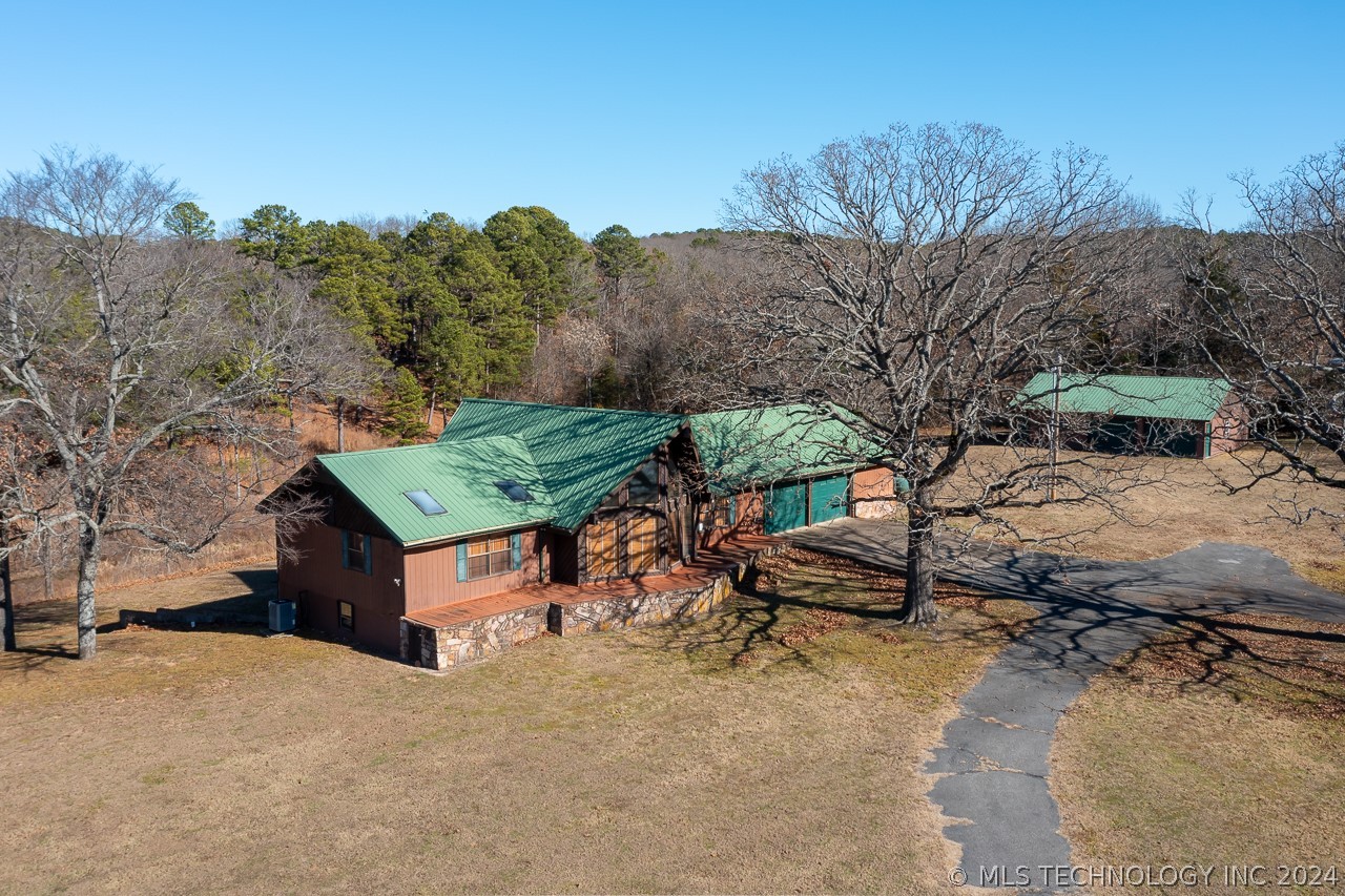 7270 E 454 Road Property Photo