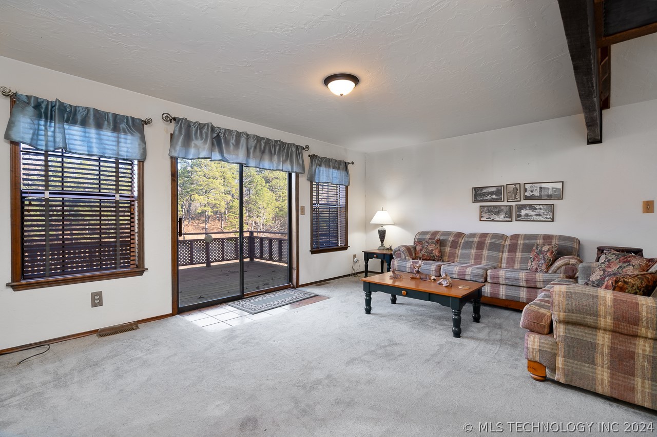 7270 E 454 Road Property Photo 7