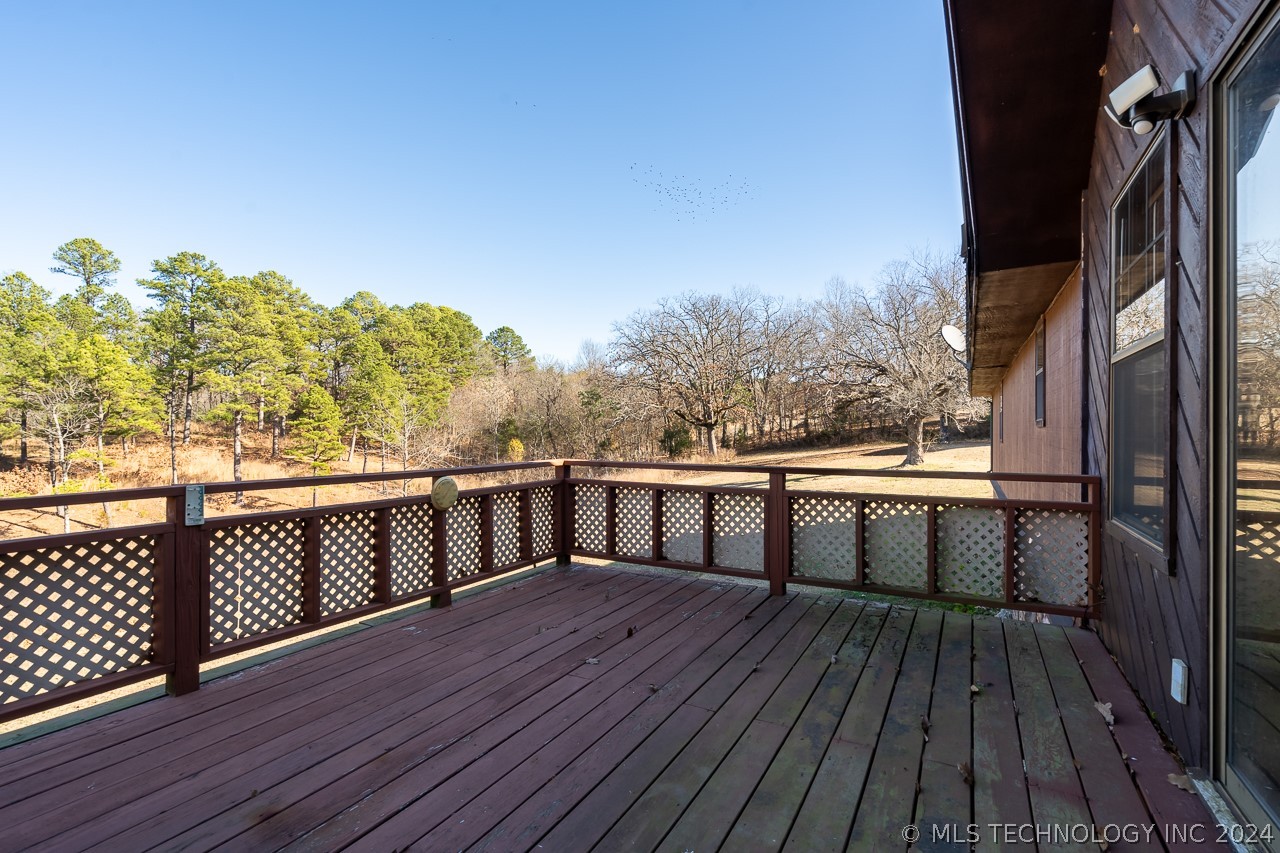 7270 E 454 Road Property Photo 9
