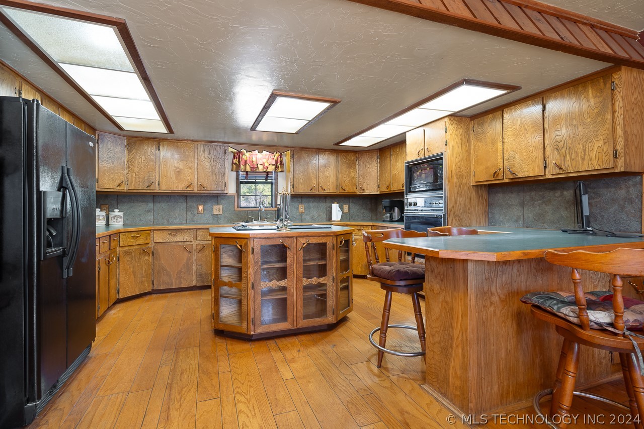7270 E 454 Road Property Photo 11