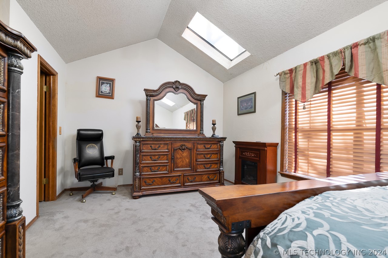 7270 E 454 Road Property Photo 14