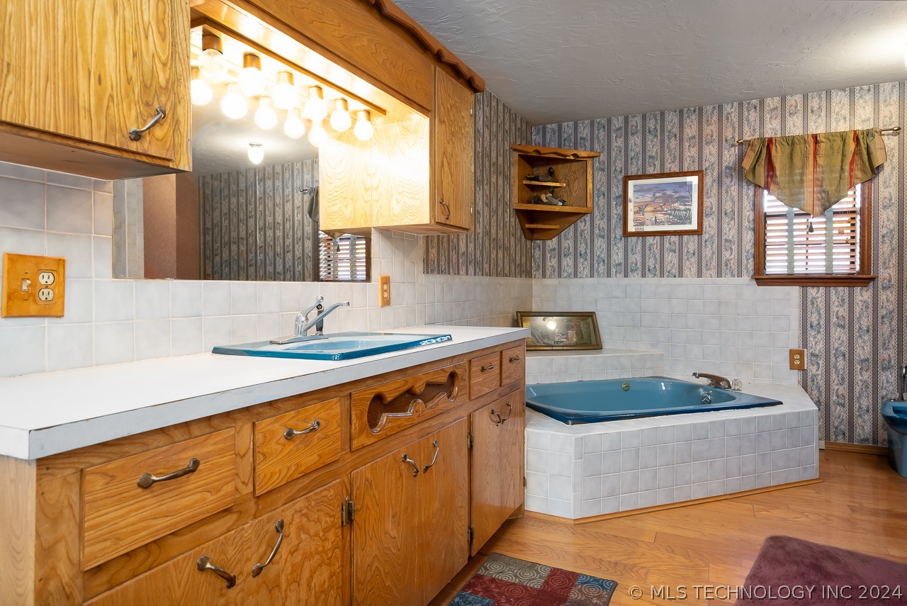7270 E 454 Road Property Photo 16