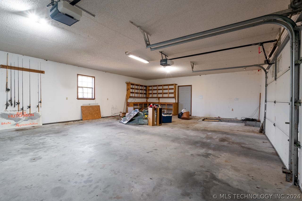 7270 E 454 Road Property Photo 26
