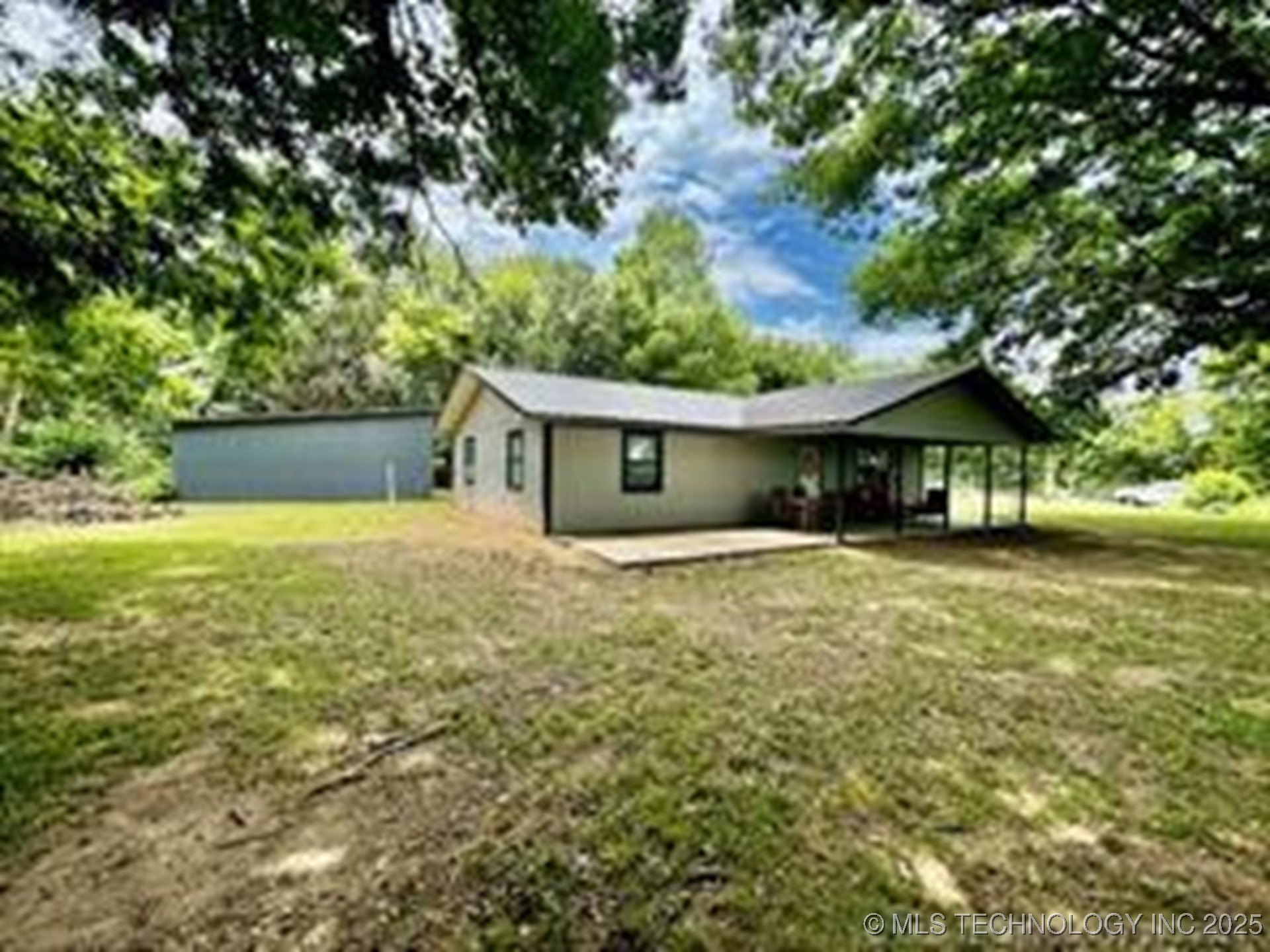 410948 E 1180 Road Property Photo 7