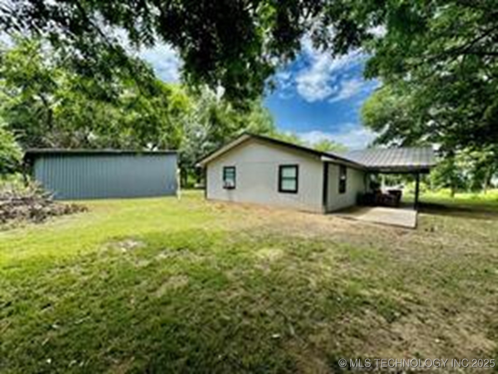 410948 E 1180 Road Property Photo 9