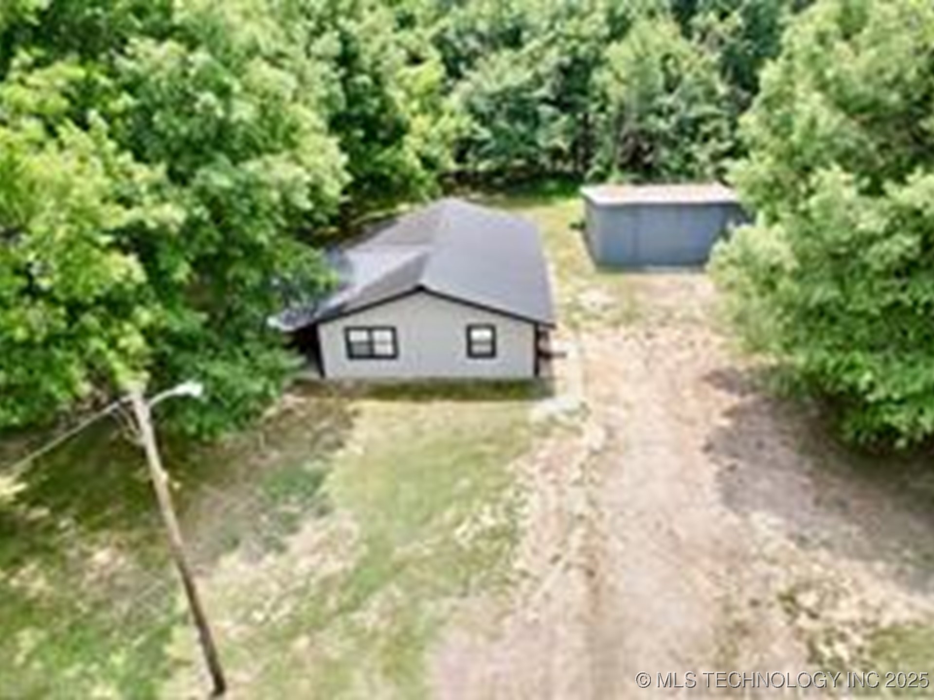 410948 E 1180 Road Property Photo 11