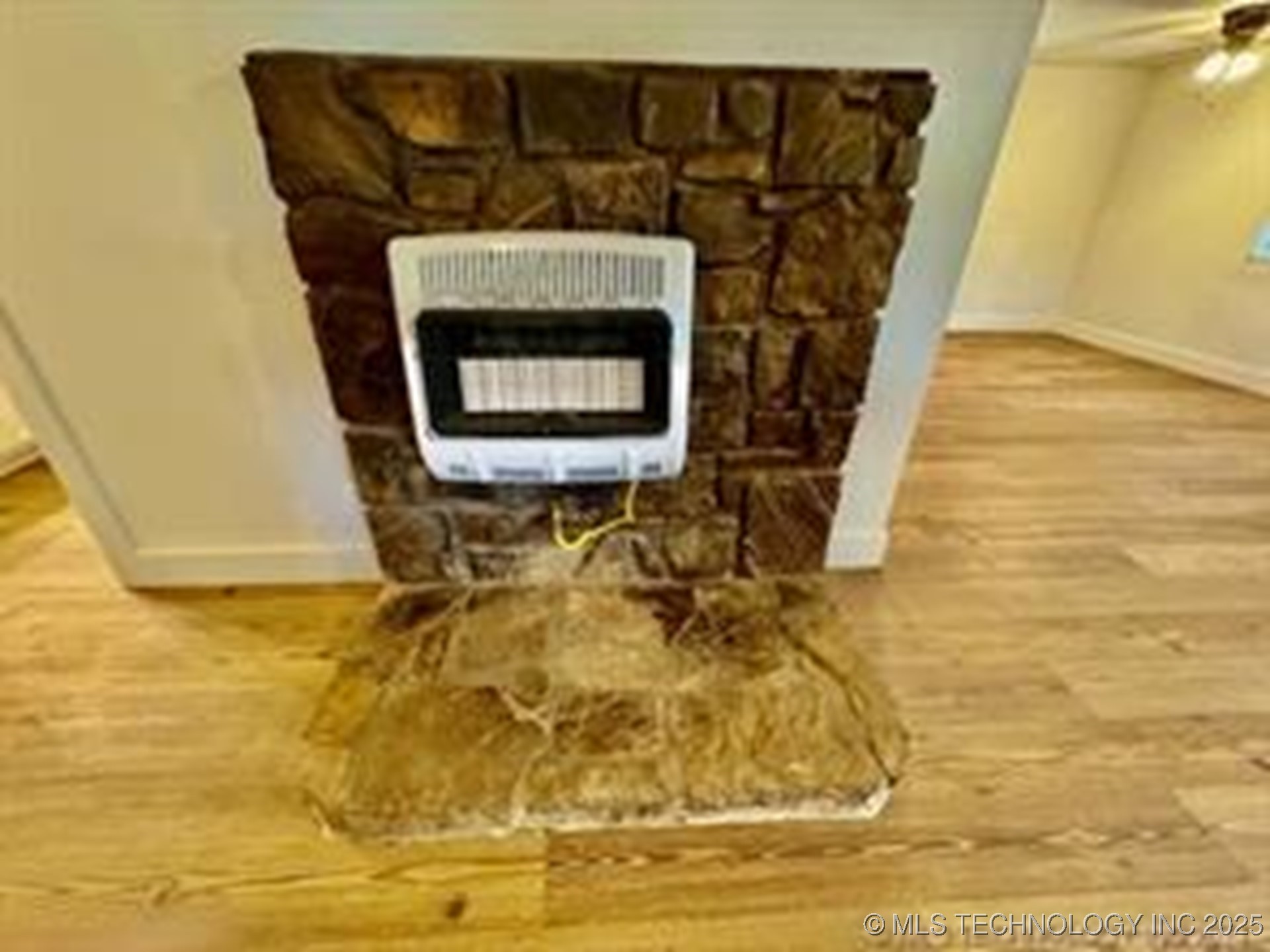 410948 E 1180 Road Property Photo 12