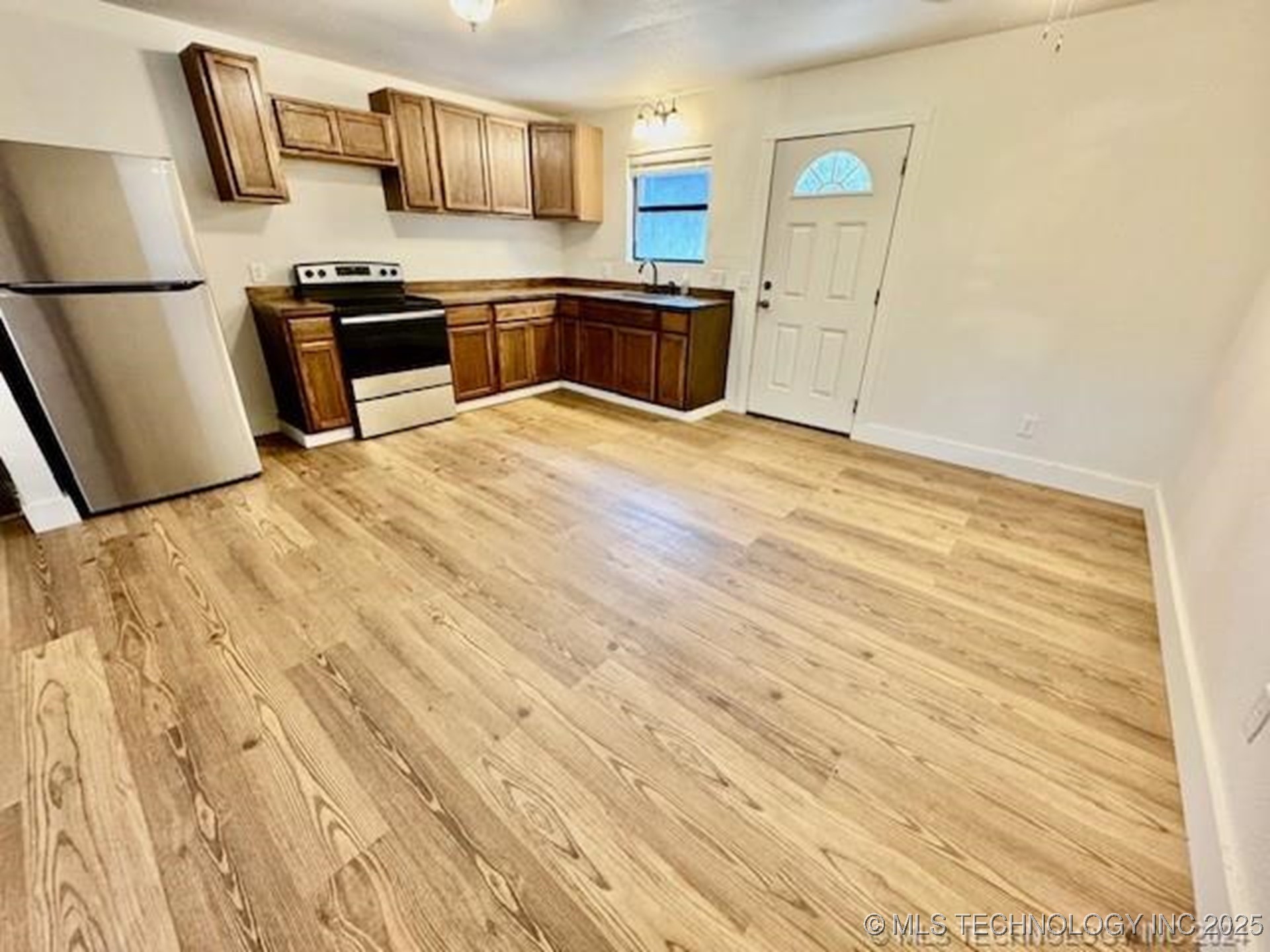 410948 E 1180 Road Property Photo 20