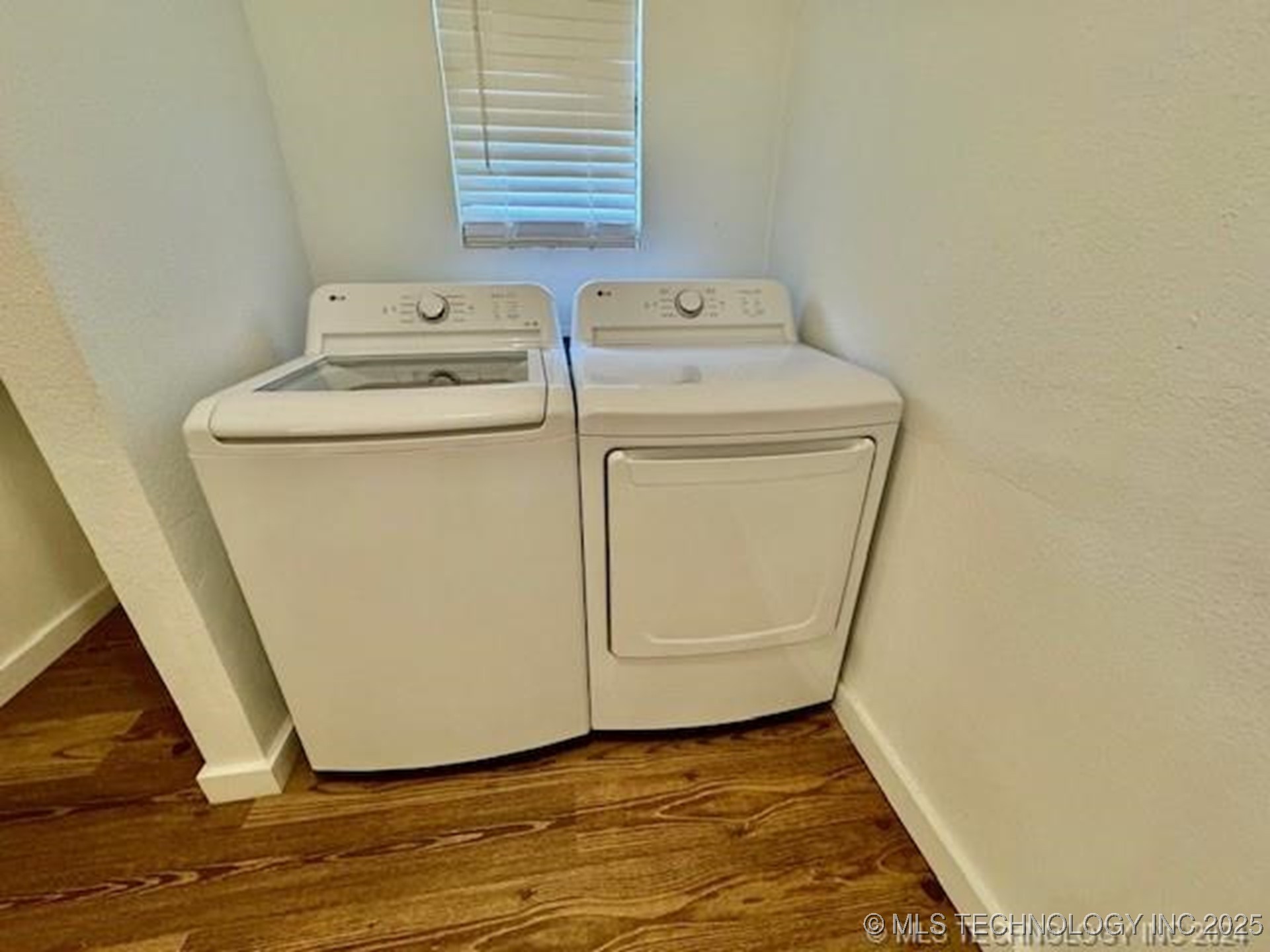410948 E 1180 Road Property Photo 29