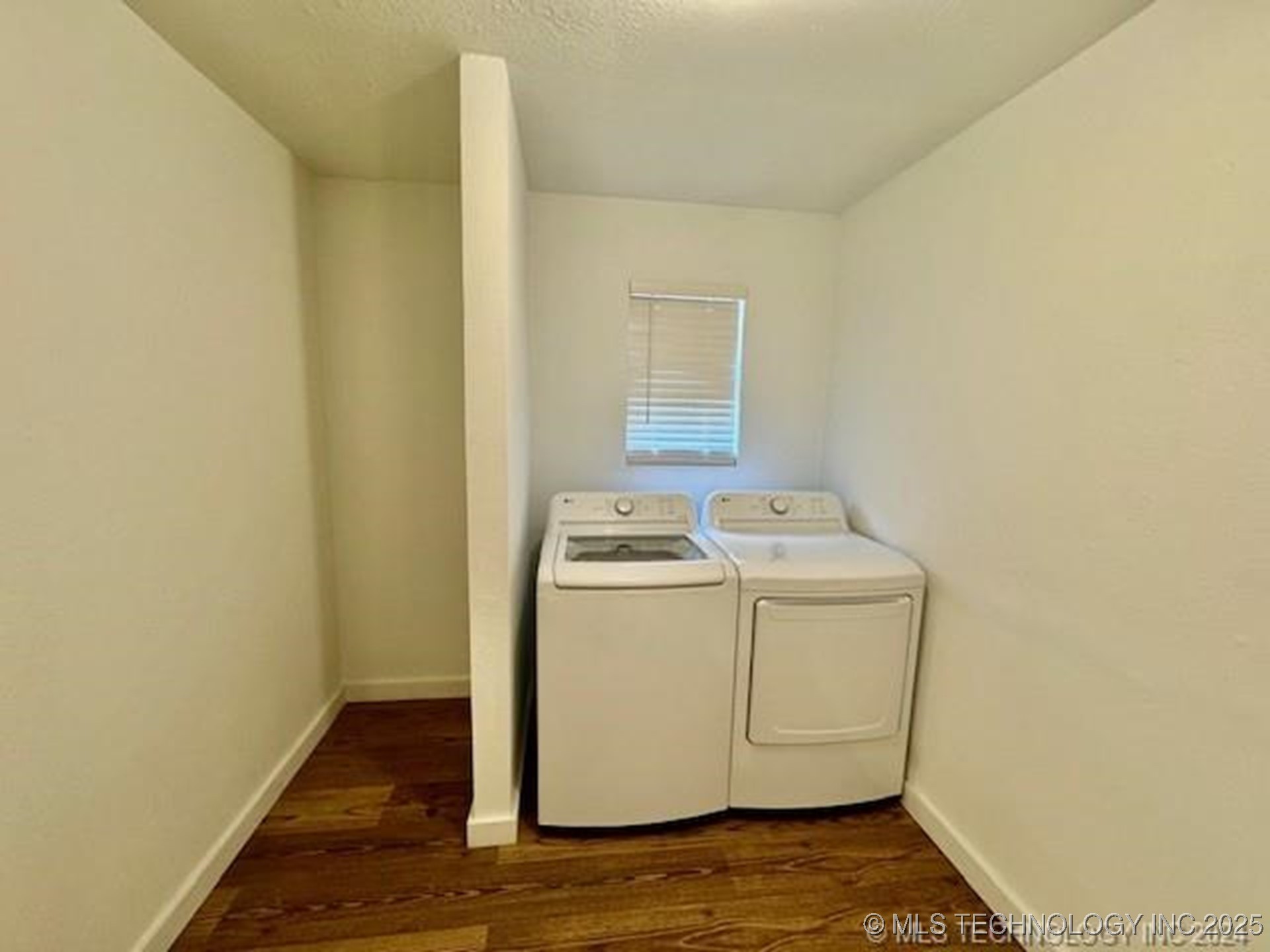 410948 E 1180 Road Property Photo 30