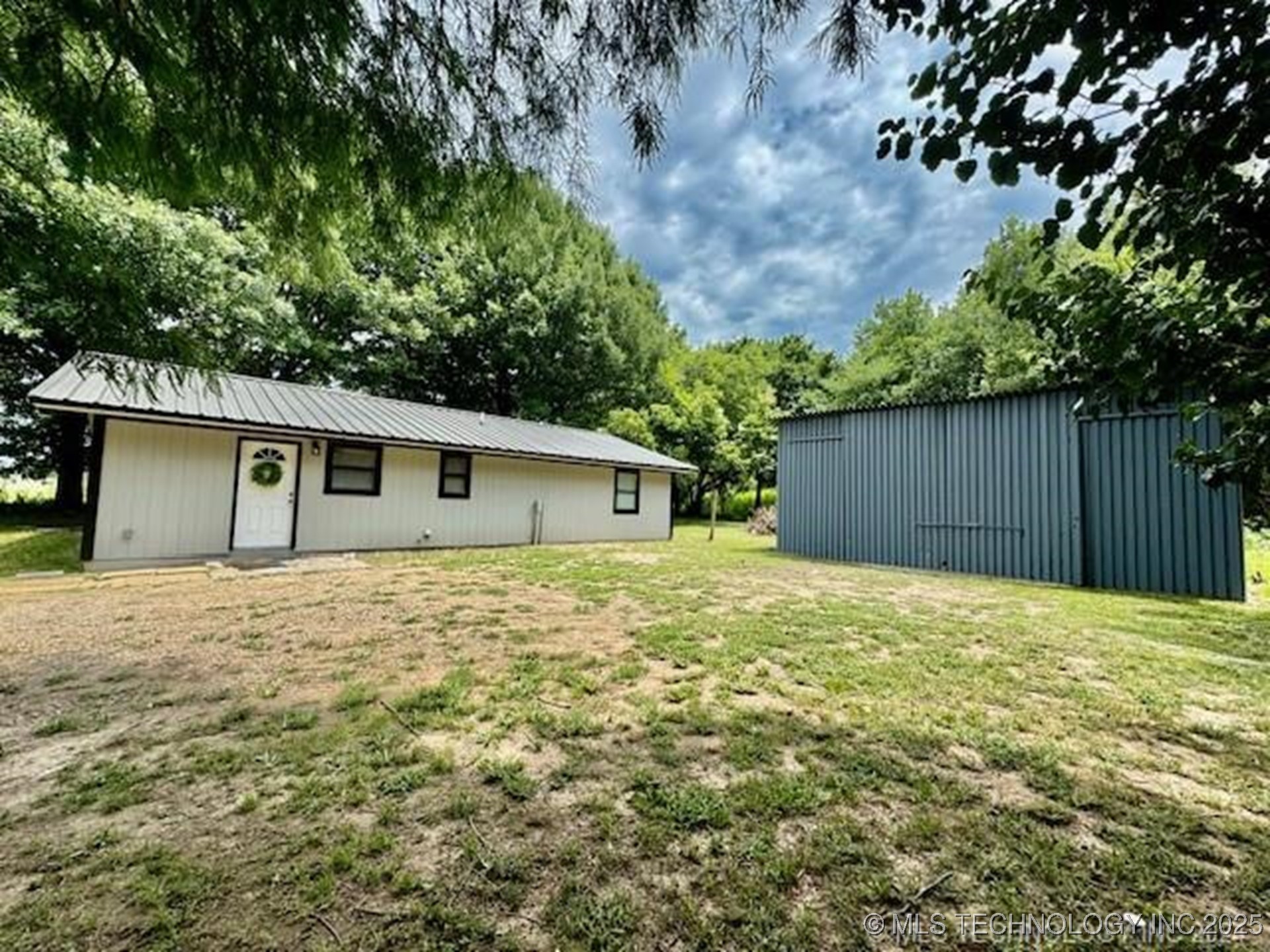 410948 E 1180 Road Property Photo 37