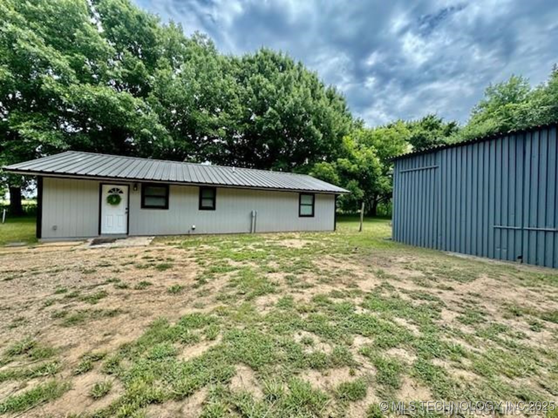 410948 E 1180 Road Property Photo 38