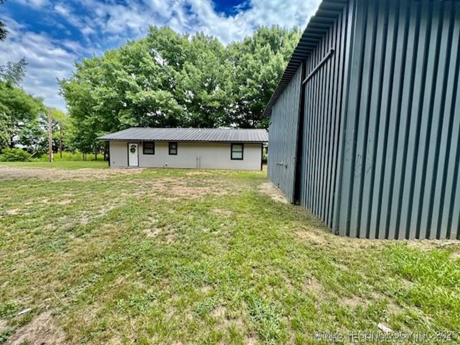 410948 E 1180 Road Property Photo 44