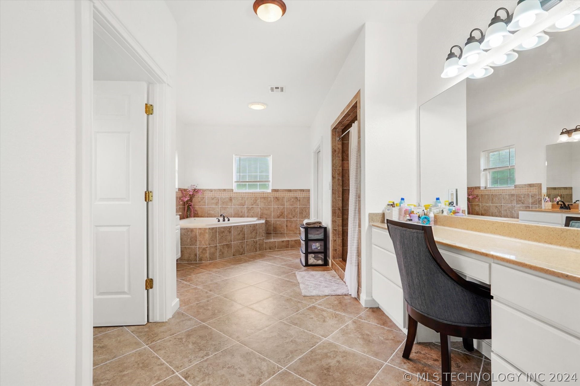 26096 S 600 Road Property Photo 21