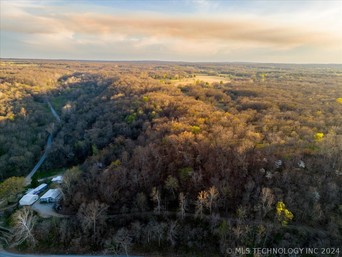 9207 N 447 Road Property Photo 4