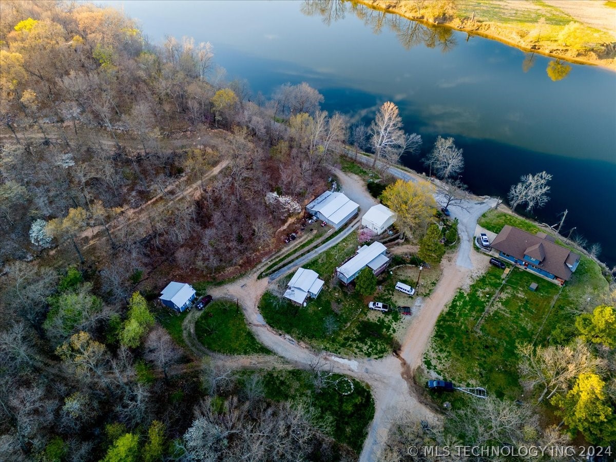 9207 N 447 Road Property Photo 7