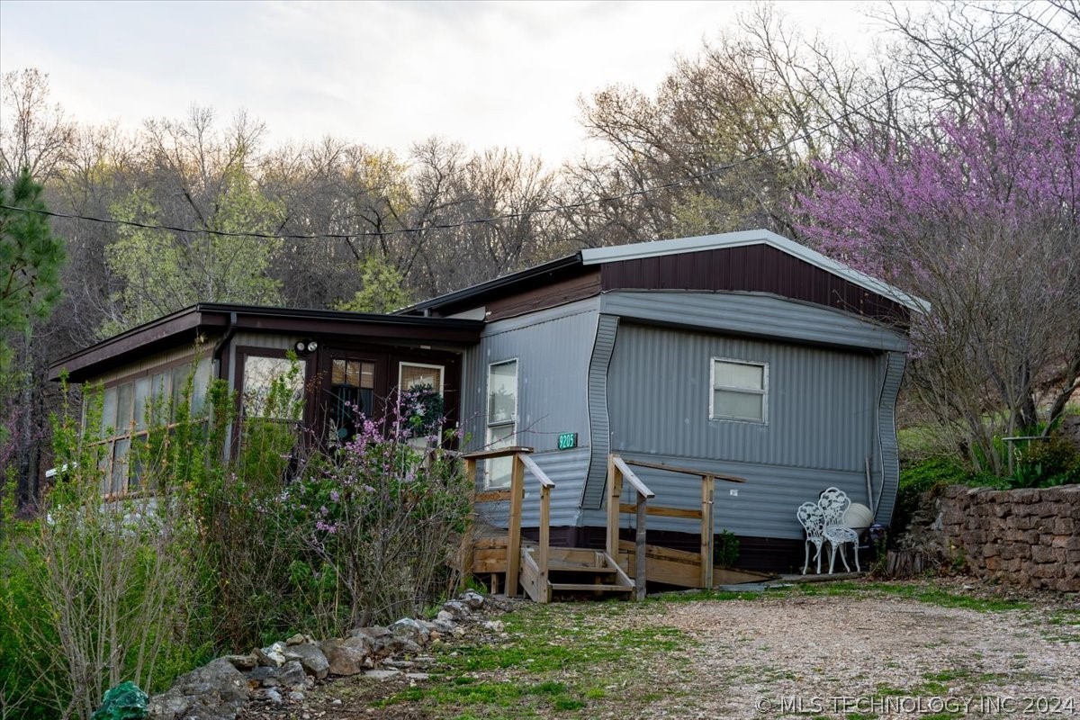 9207 N 447 Road Property Photo 10