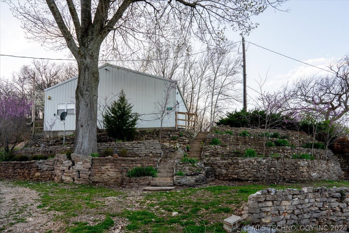 9207 N 447 Road Property Photo 12