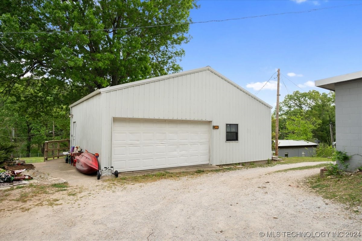 9207 N 447 Road Property Photo 16
