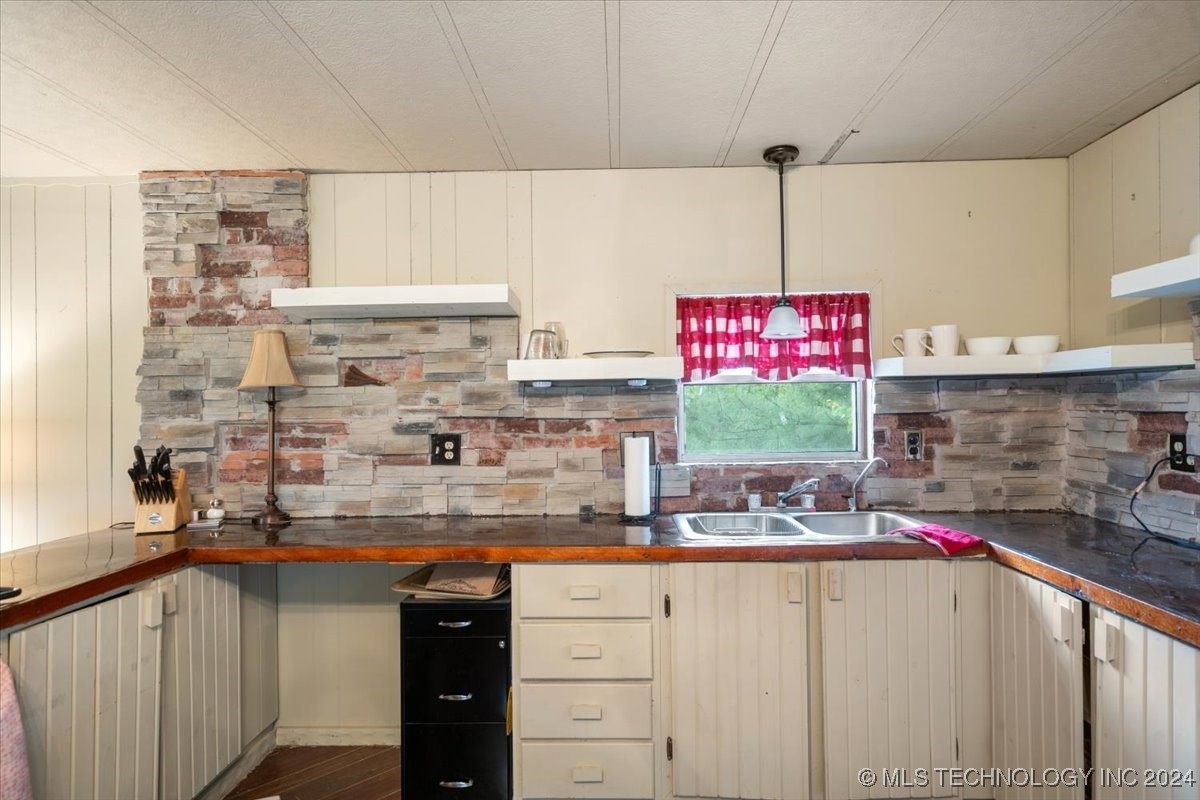 9207 N 447 Road Property Photo 26