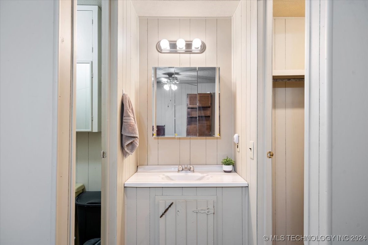 9207 N 447 Road Property Photo 28